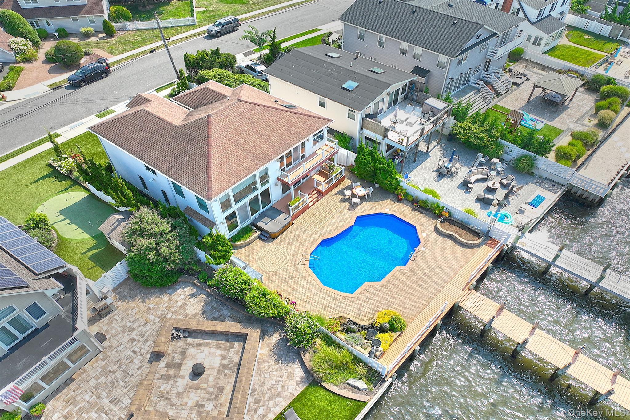 Single Family Fairwater Nassau County, NY 11758, MLS-902443-48