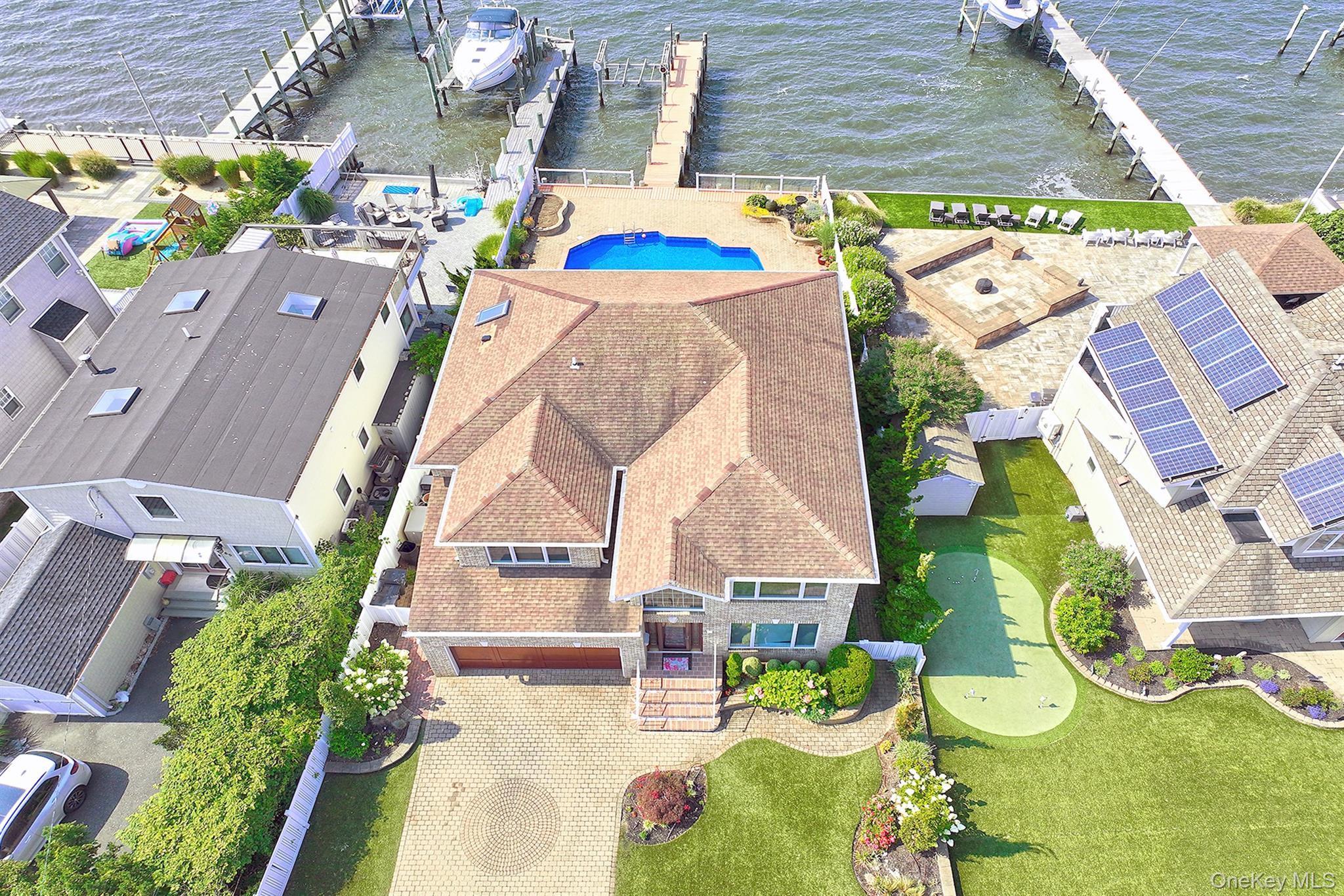 Single Family Fairwater  Nassau County, NY 11758, MLS-902443-49