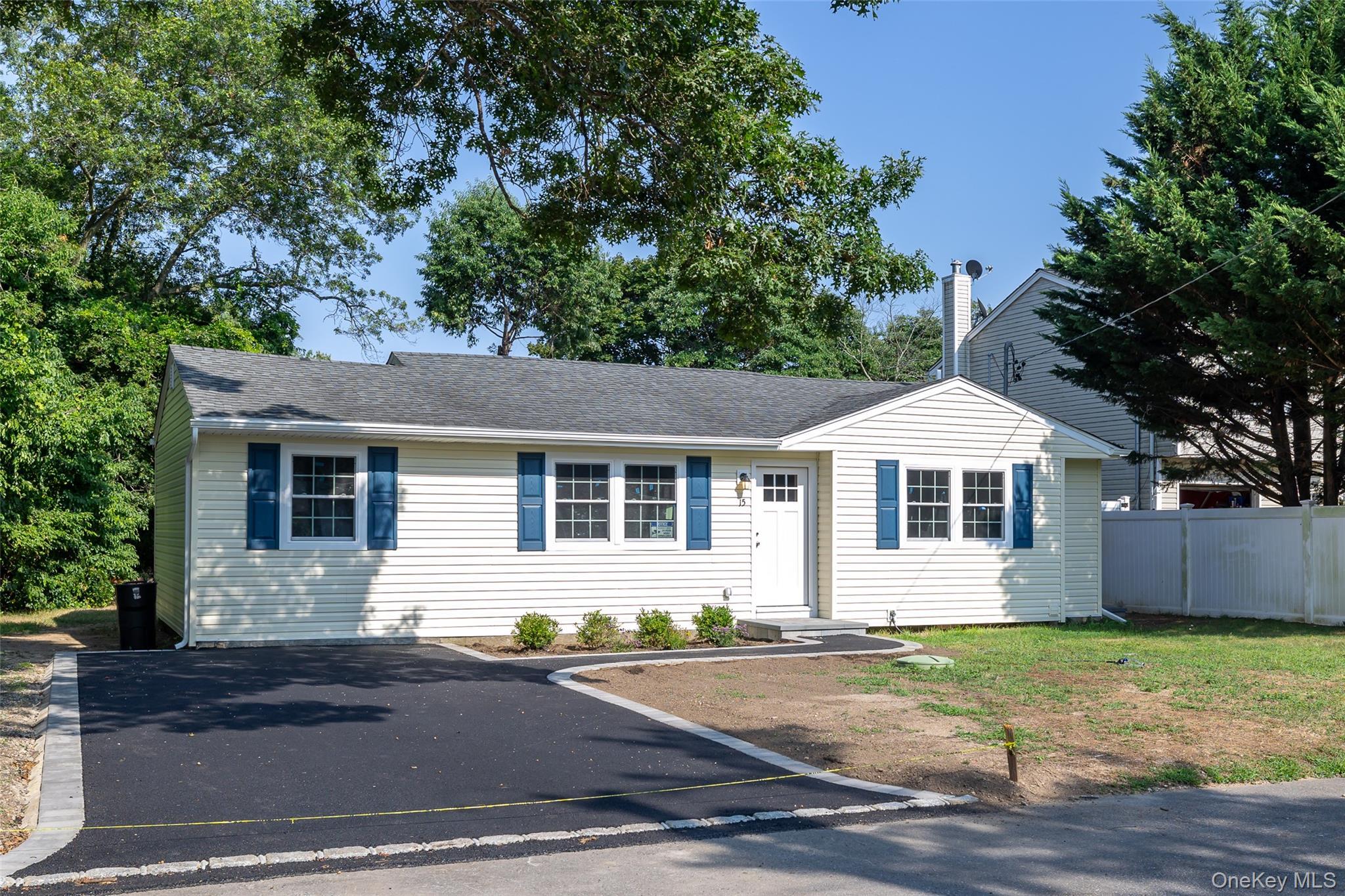 Single Family Maple  Suffolk County, NY 11798, MLS-902468-2