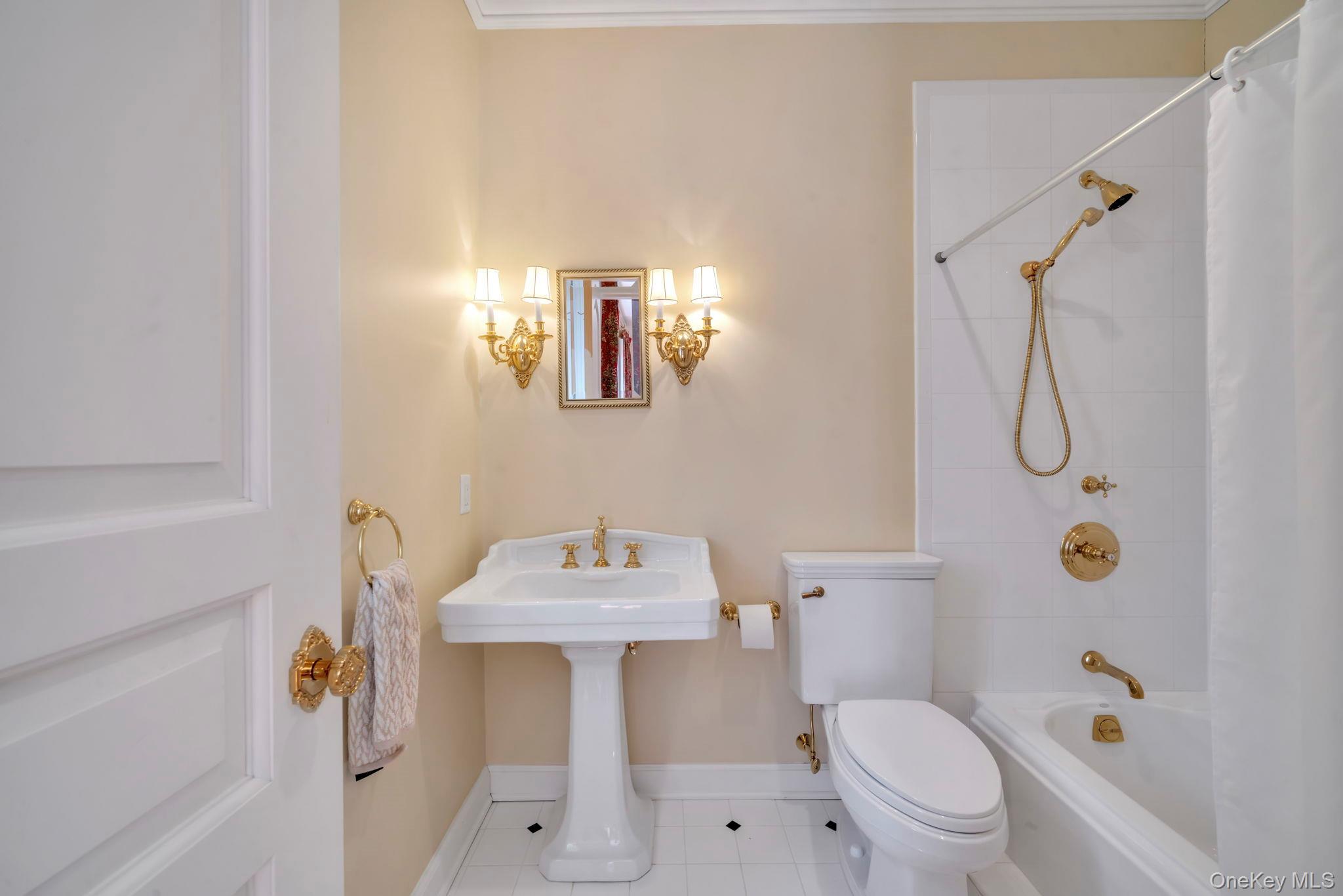 Single Family Stoddart Nassau County, NY 11560, MLS-902499-23