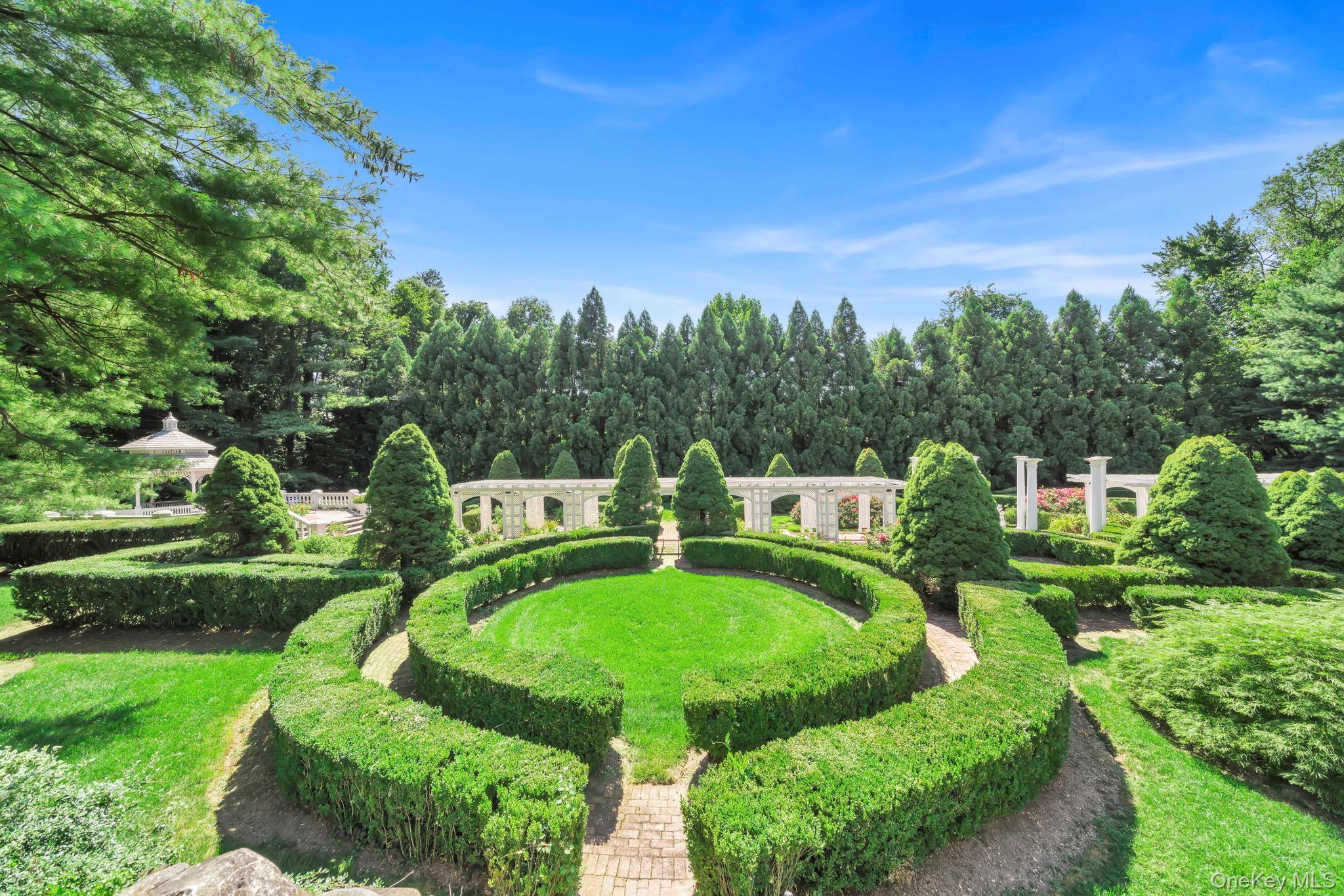 Single Family Stoddart Nassau County, NY 11560, MLS-902499-32