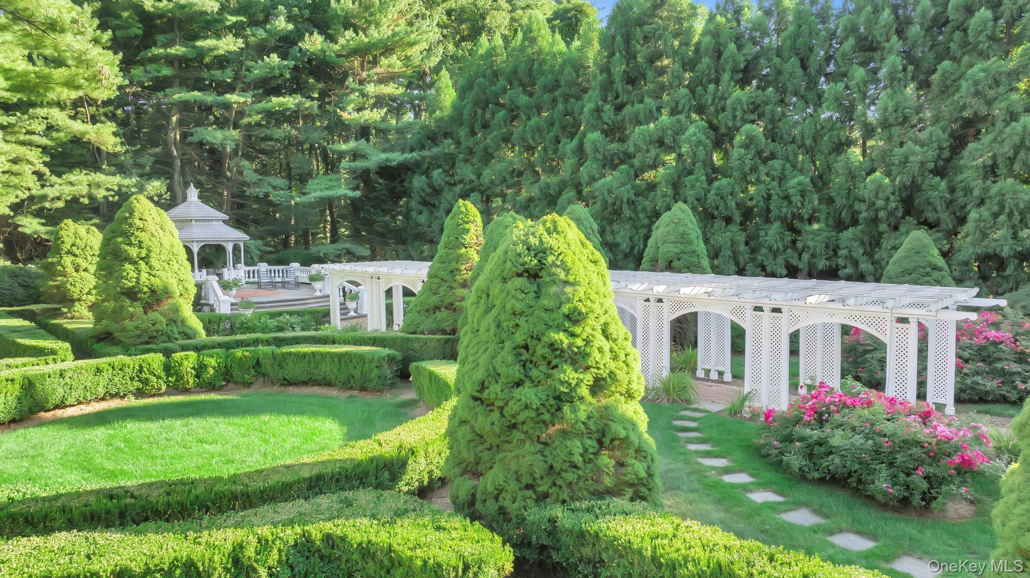 Single Family Stoddart Nassau County, NY 11560, MLS-902499-33