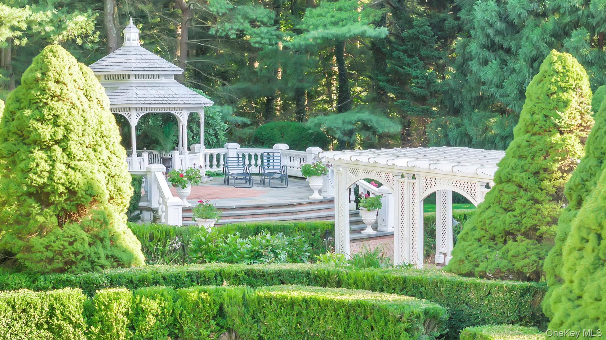 Single Family Stoddart Nassau County, NY 11560, MLS-902499-34