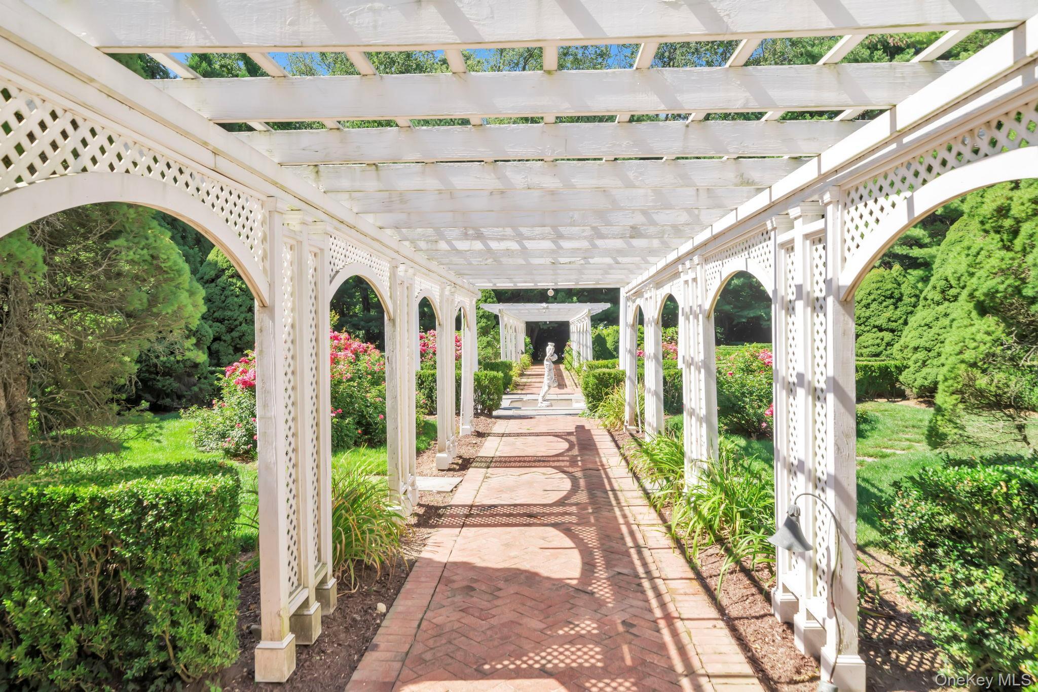 Single Family Stoddart Nassau County, NY 11560, MLS-902499-36