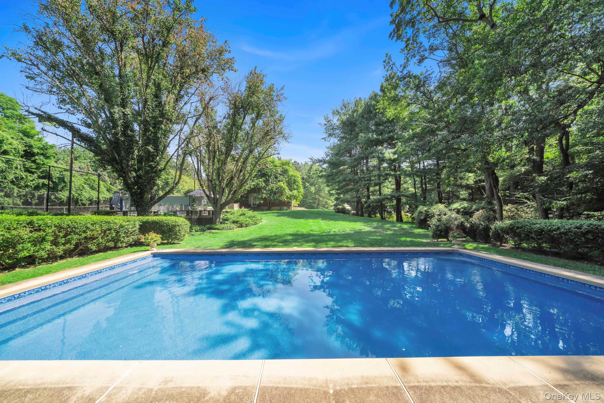 Single Family Stoddart Nassau County, NY 11560, MLS-902499-42