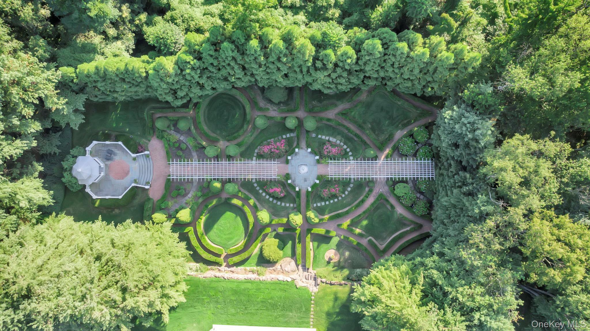 Single Family Stoddart Nassau County, NY 11560, MLS-902499-5