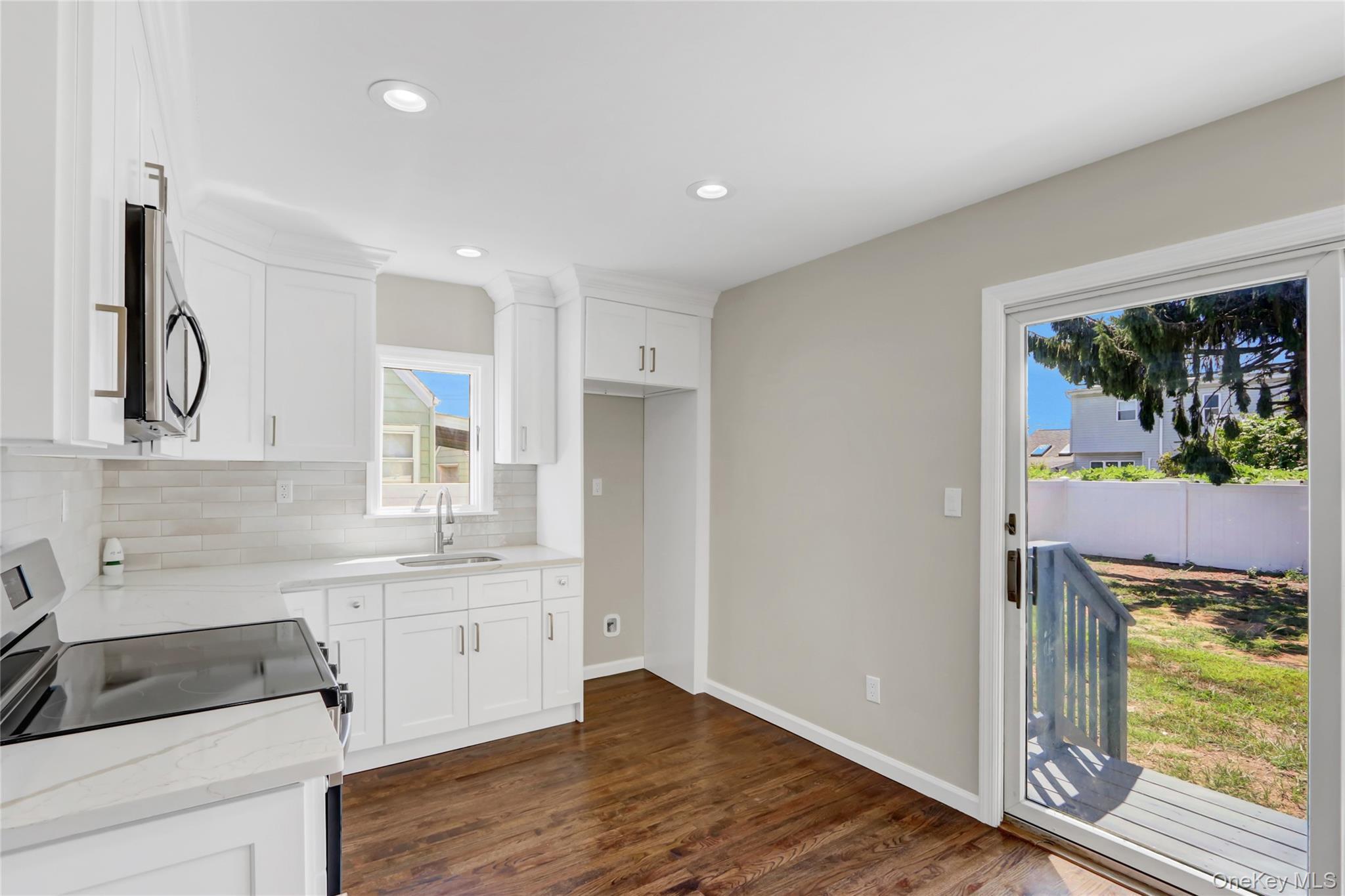 Single Family Mirabelle Nassau County, NY 11590, MLS-902506-6