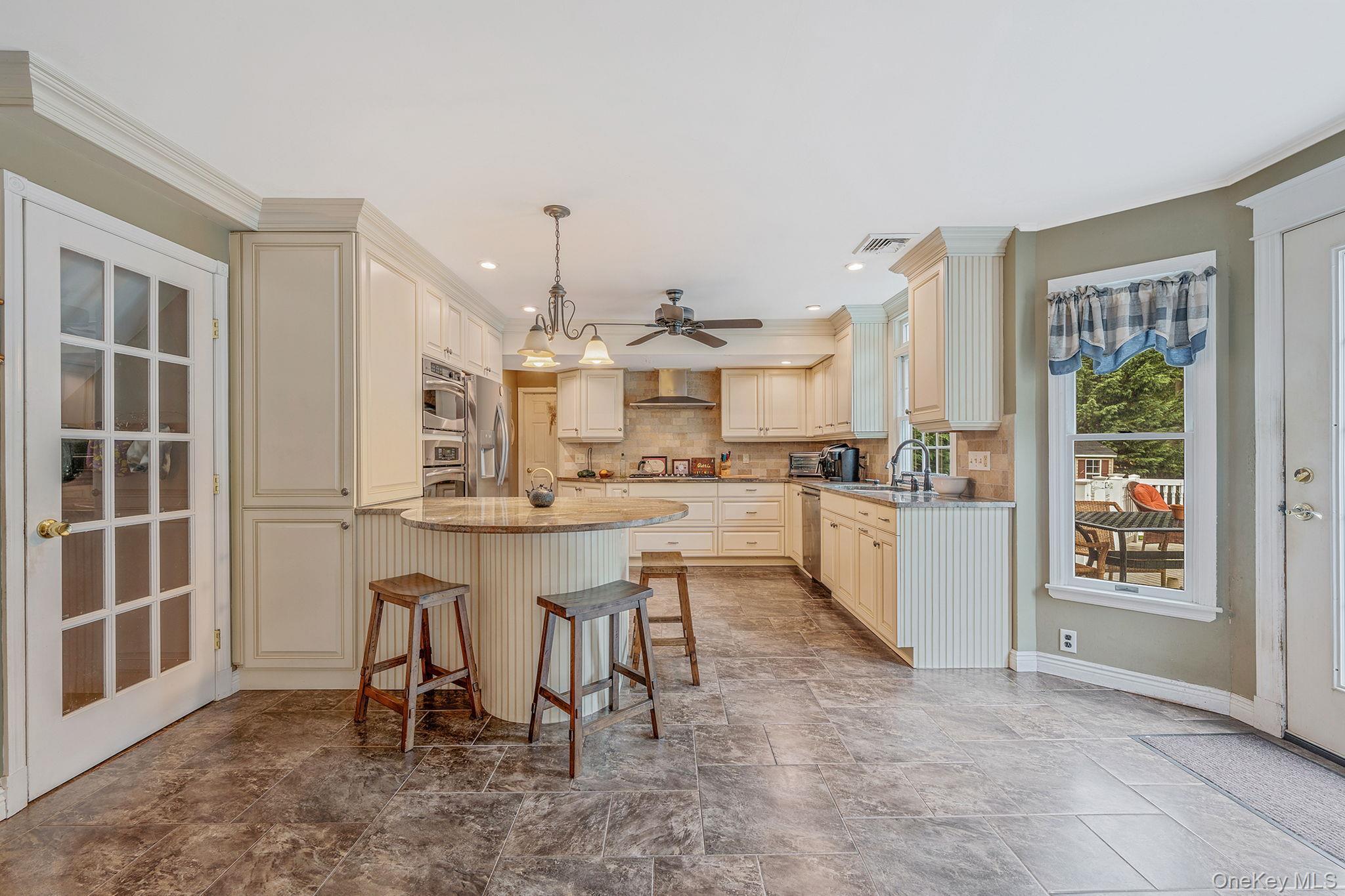 Single Family Spyglass  Suffolk County, NY 11733, MLS-902576-12