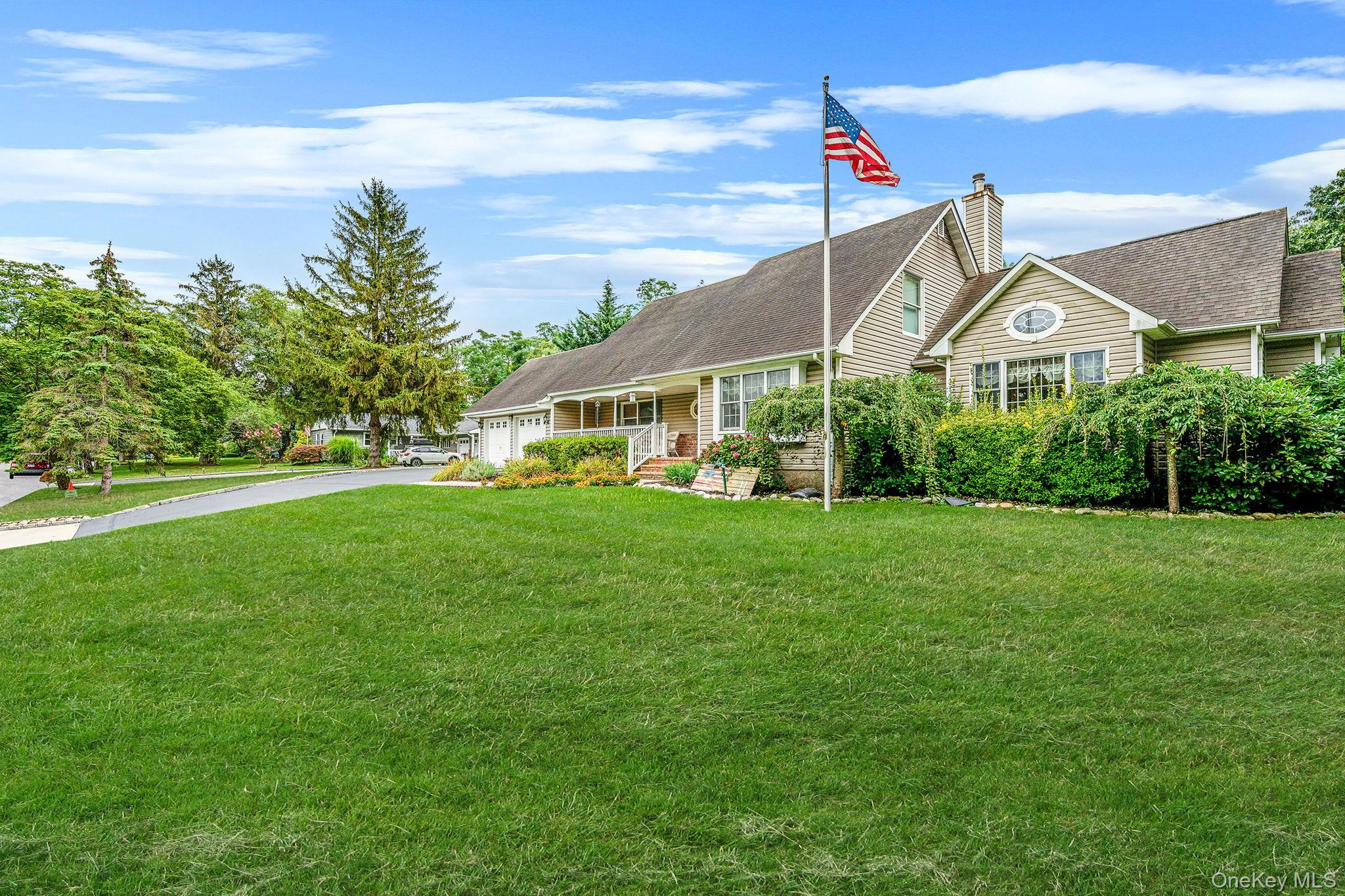 Single Family Spyglass  Suffolk County, NY 11733, MLS-902576-3