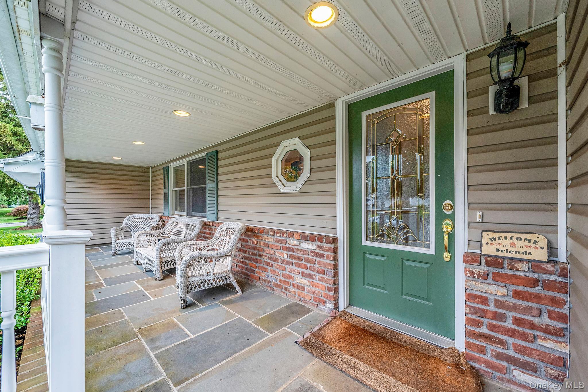 Single Family Spyglass  Suffolk County, NY 11733, MLS-902576-4