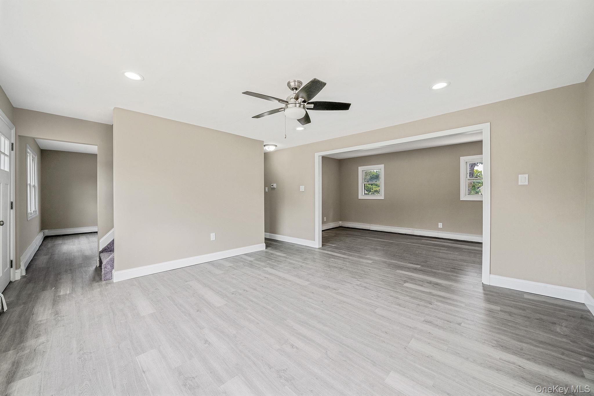 Single Family Old Country  Suffolk County, NY 11729, MLS-902592-13