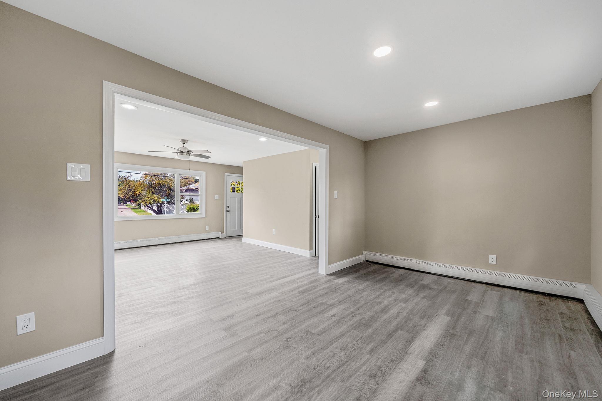 Single Family Old Country  Suffolk County, NY 11729, MLS-902592-18