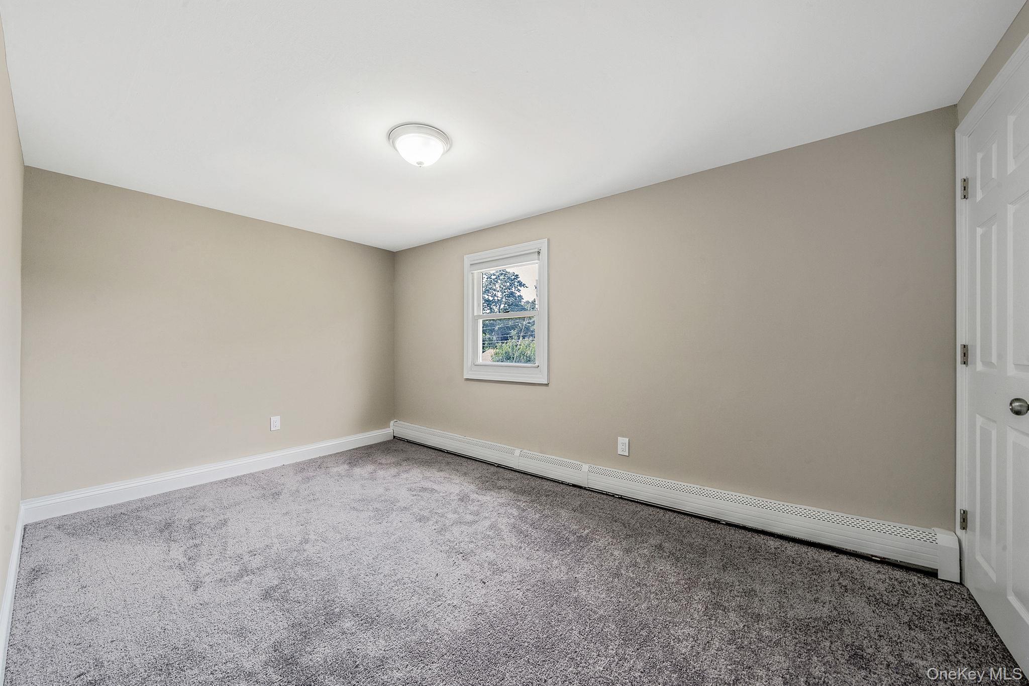 Single Family Old Country  Suffolk County, NY 11729, MLS-902592-24