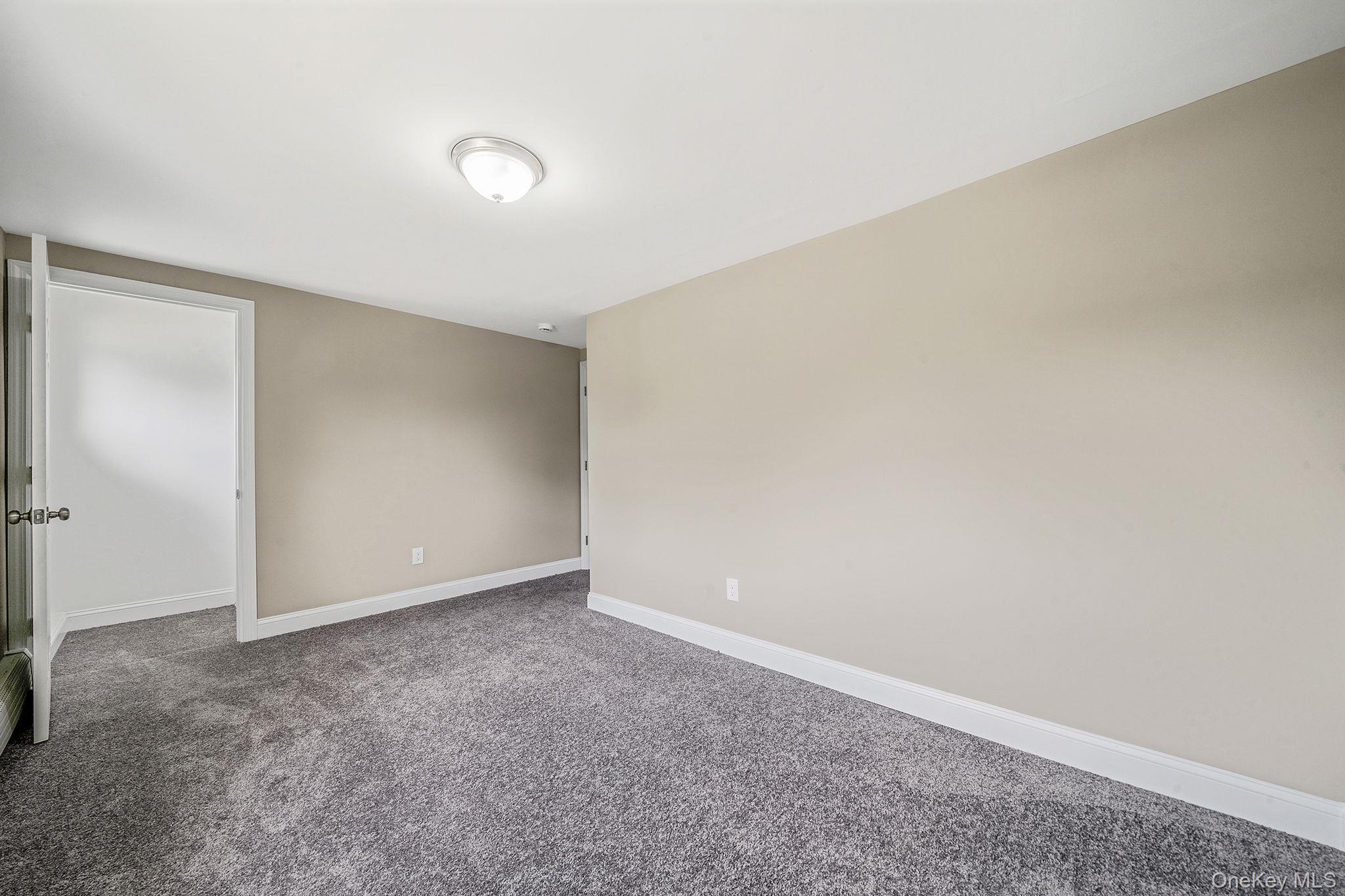 Single Family Old Country  Suffolk County, NY 11729, MLS-902592-25