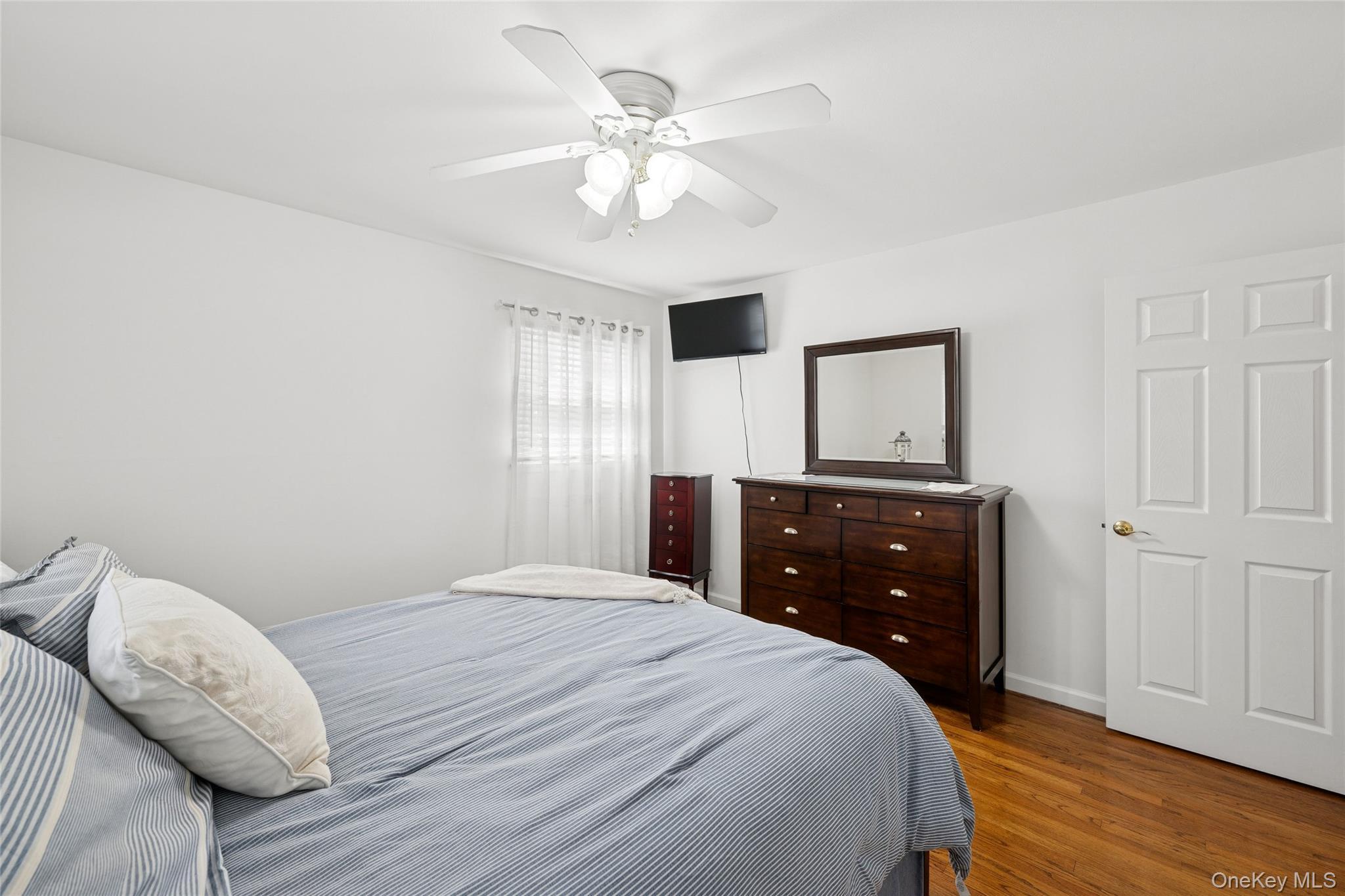 Single Family Morewood Drive Suffolk County, NY 11787, MLS-902610-34