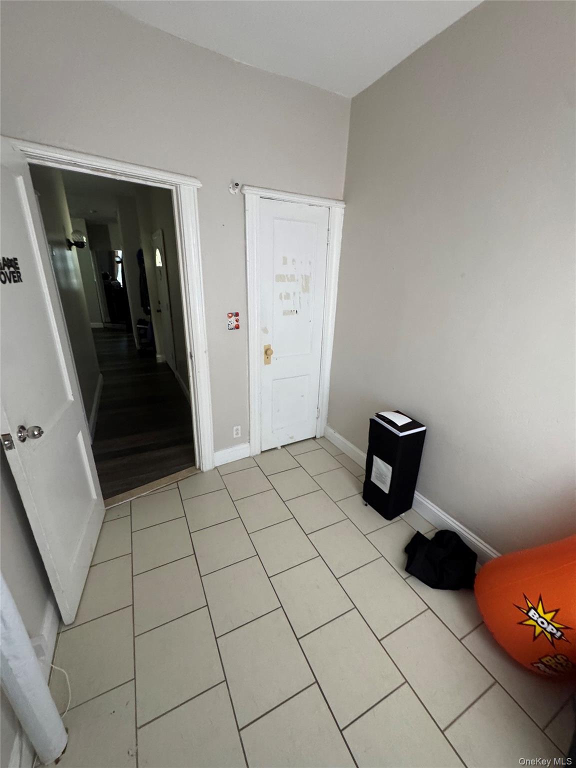 Single Family 64th  Queens, NY 11385, MLS-902626-7