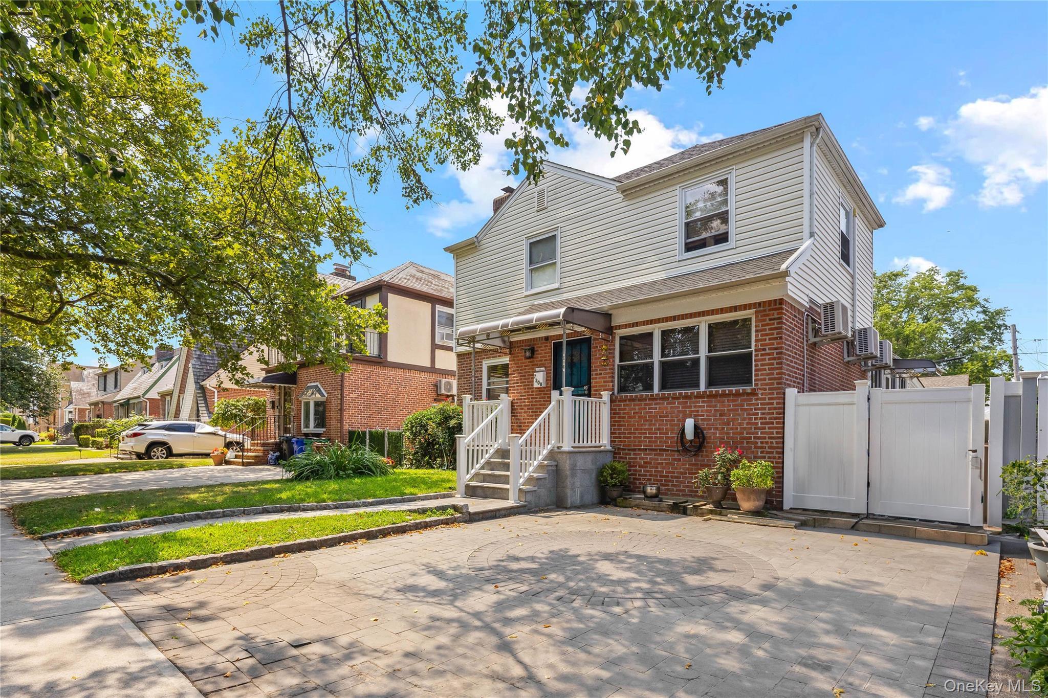 Single Family 187th  Queens, NY 11366, MLS-902643-2