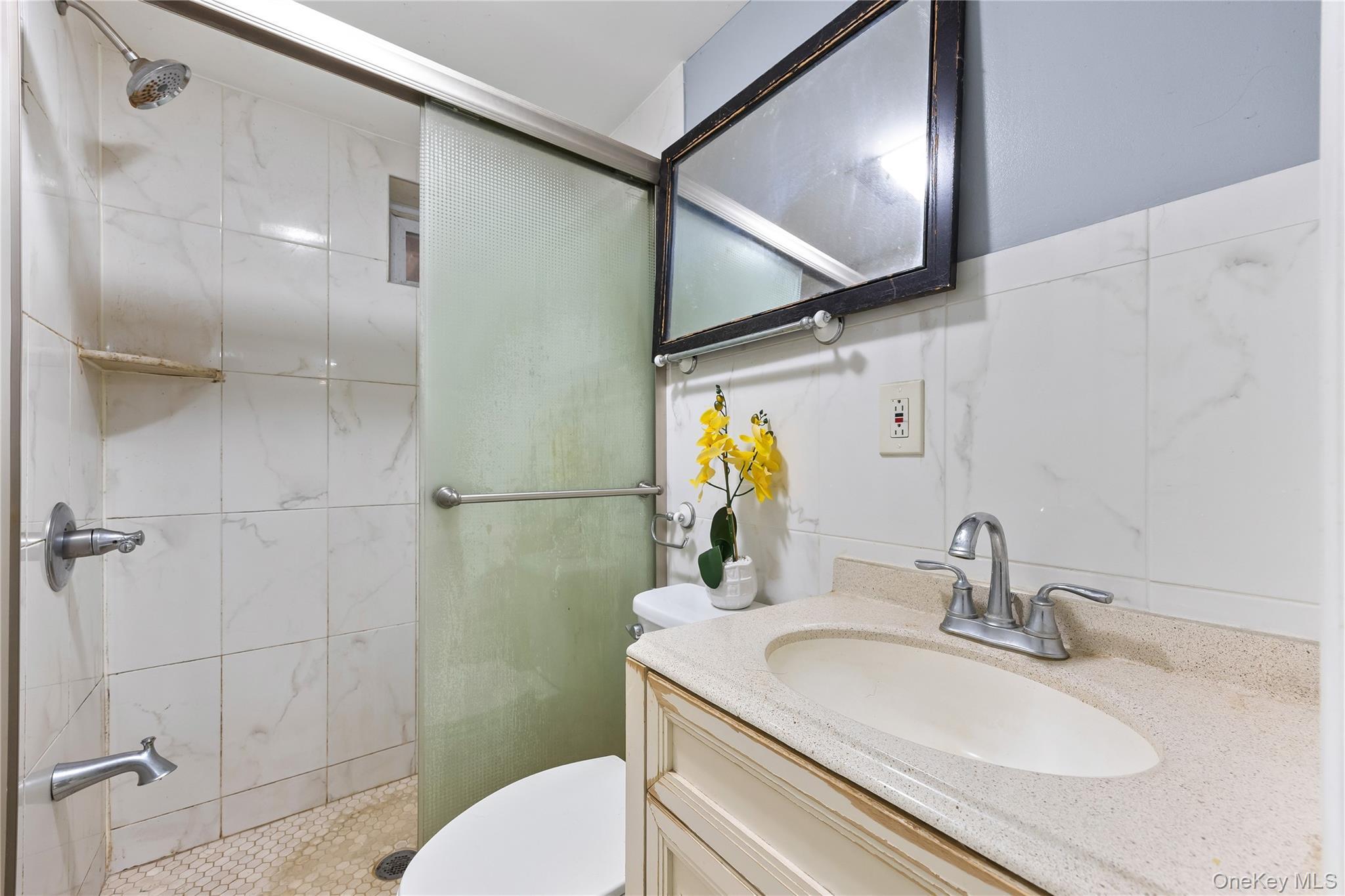 Single Family 187th  Queens, NY 11366, MLS-902643-24