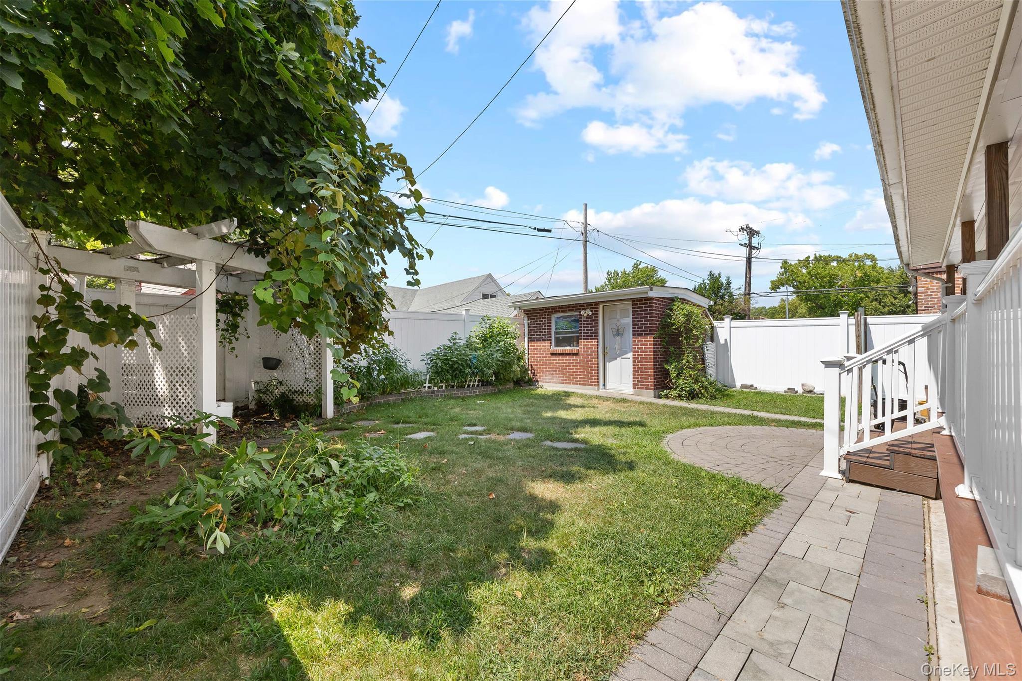 Single Family 187th  Queens, NY 11366, MLS-902643-26