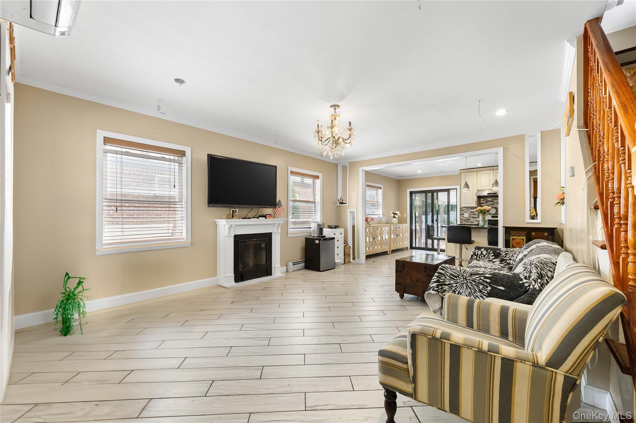 Single Family 187th  Queens, NY 11366, MLS-902643-4