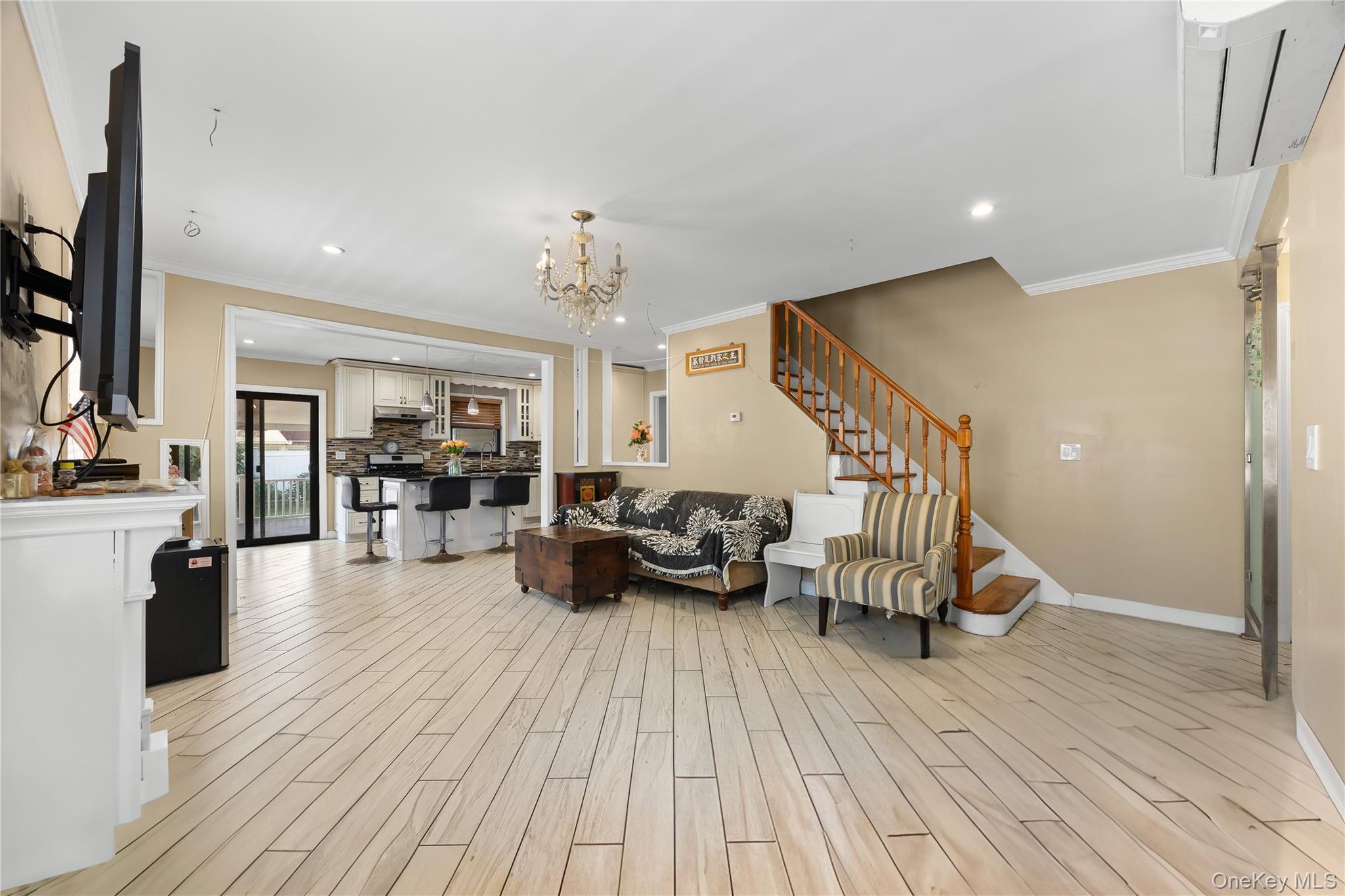 Single Family 187th  Queens, NY 11366, MLS-902643-6