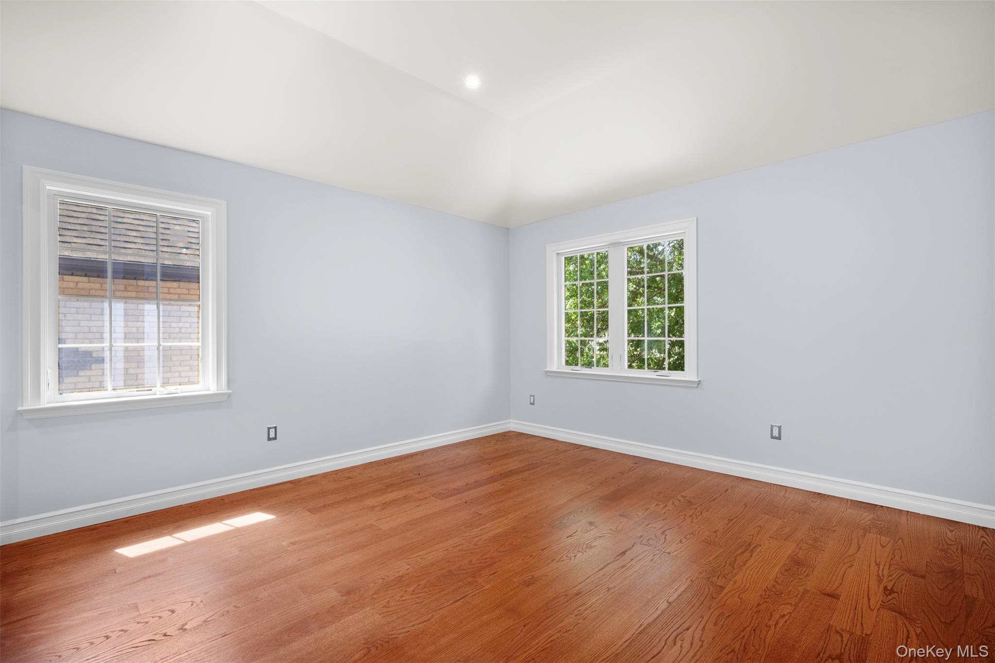 Single Family 253 Queens, NY 11426, MLS-902697-15