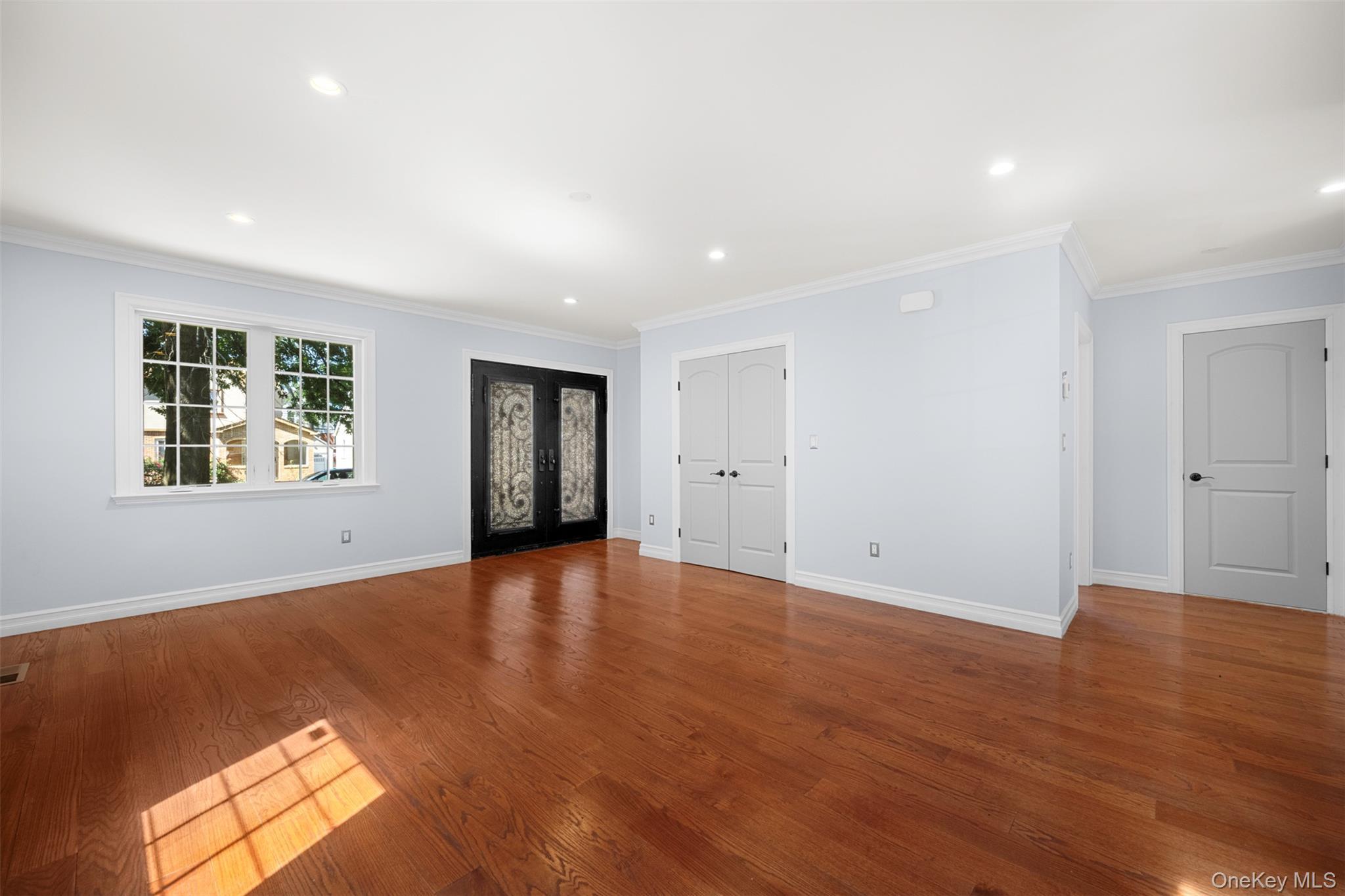 Single Family 253 Queens, NY 11426, MLS-902697-7