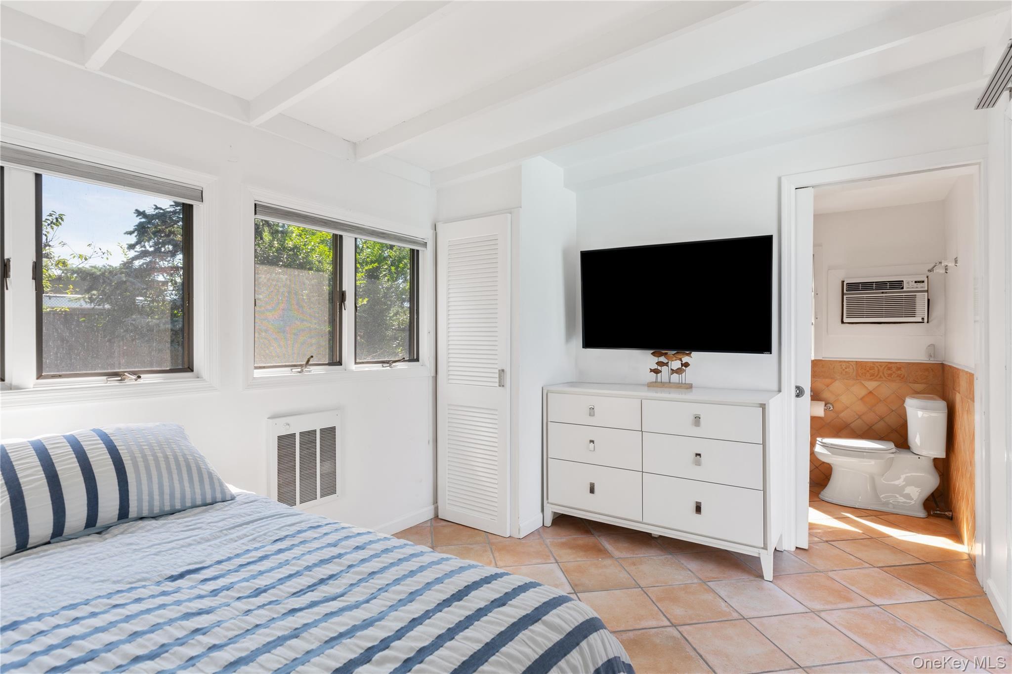 Single Family Laurel Suffolk County, NY 11770, MLS-902719-23