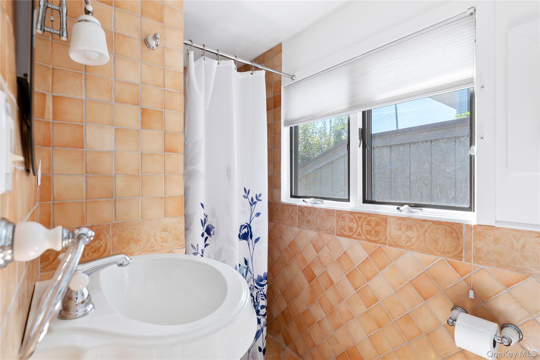 Single Family Laurel Suffolk County, NY 11770, MLS-902719-24