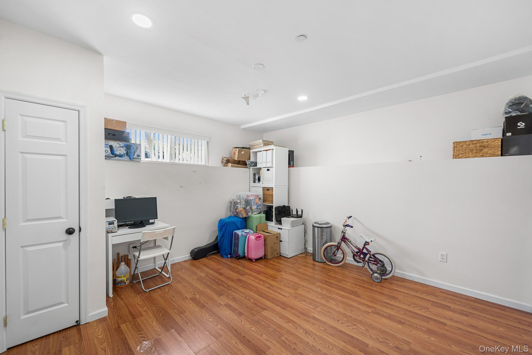 Single Family Union  Staten Island, NY 10303, MLS-902768-16