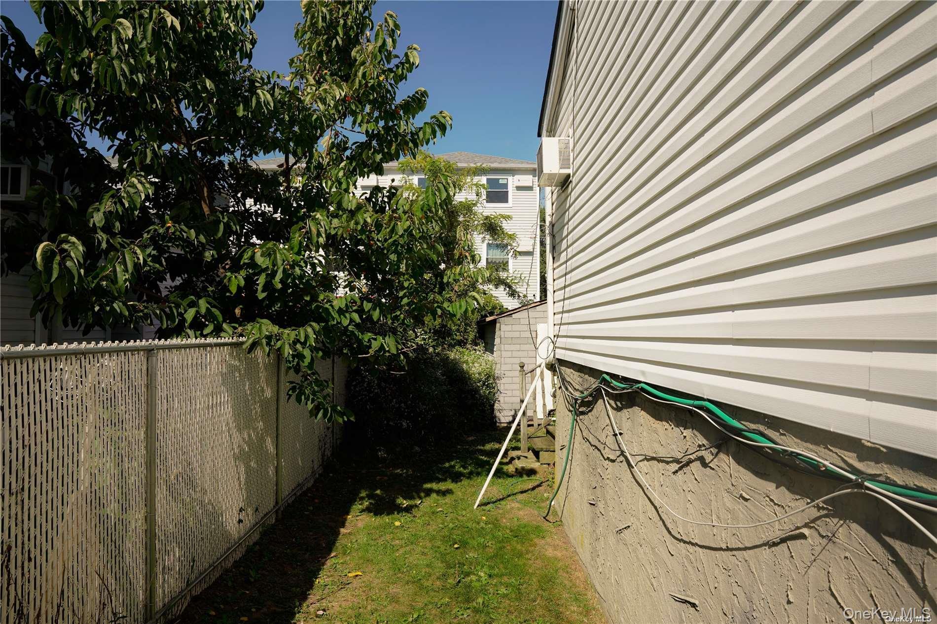 Single Family Almeda  Queens, NY 11692, MLS-902776-24