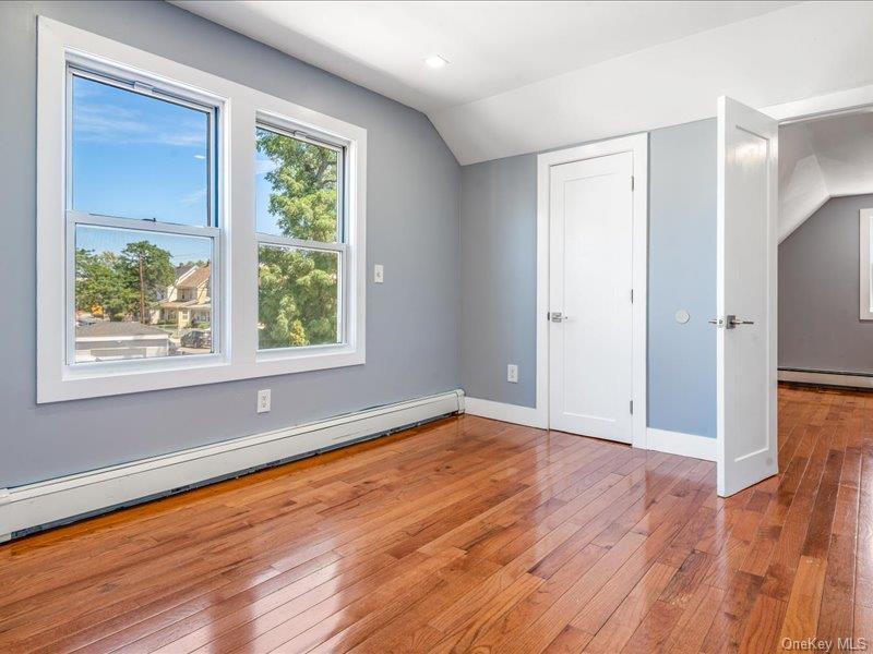 Single Family Sunbury  Queens, NY 11434, MLS-902789-30