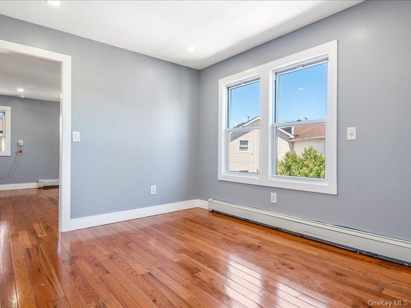 Single Family Sunbury  Queens, NY 11434, MLS-902789-31