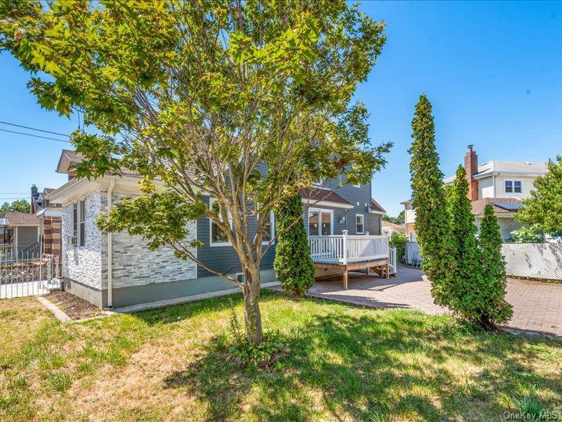 Single Family Sunbury  Queens, NY 11434, MLS-902789-7