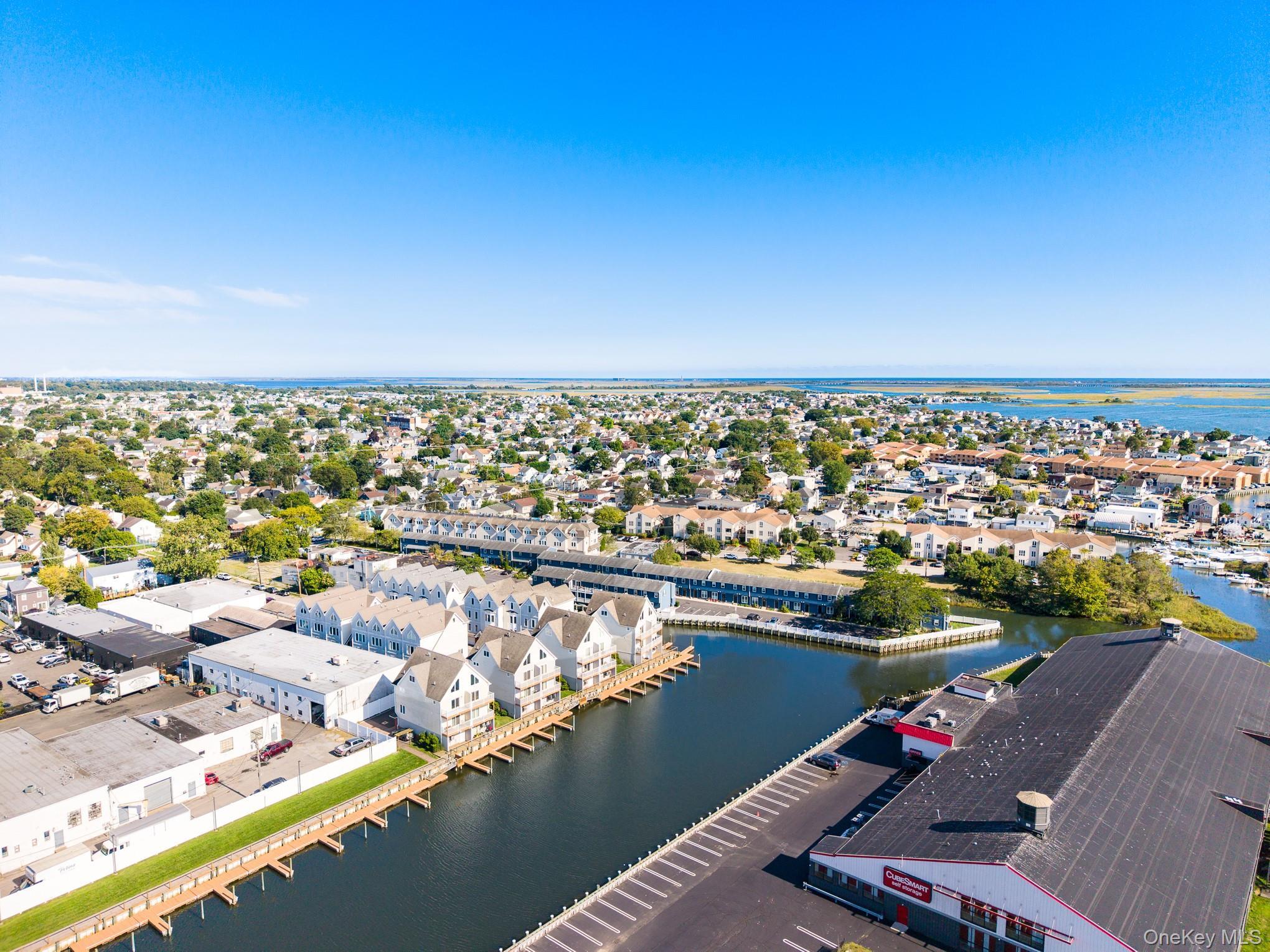 Single Family Park  Nassau County, NY 11520, MLS-902797-25