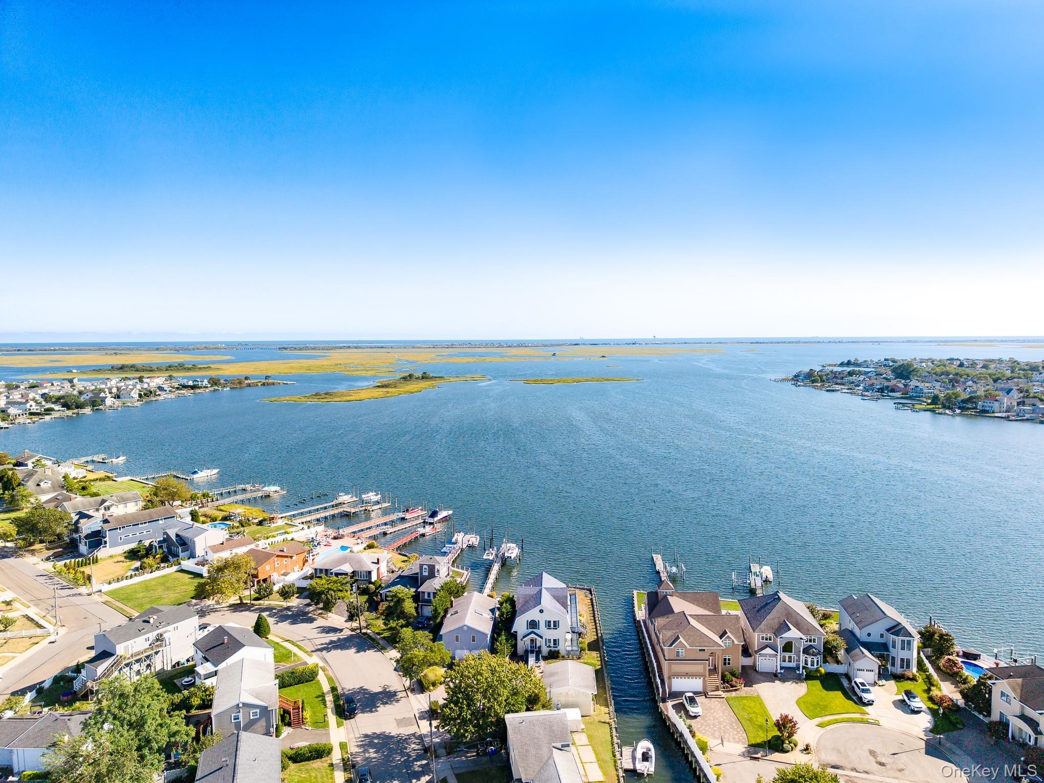 Single Family Park  Nassau County, NY 11520, MLS-902797-26