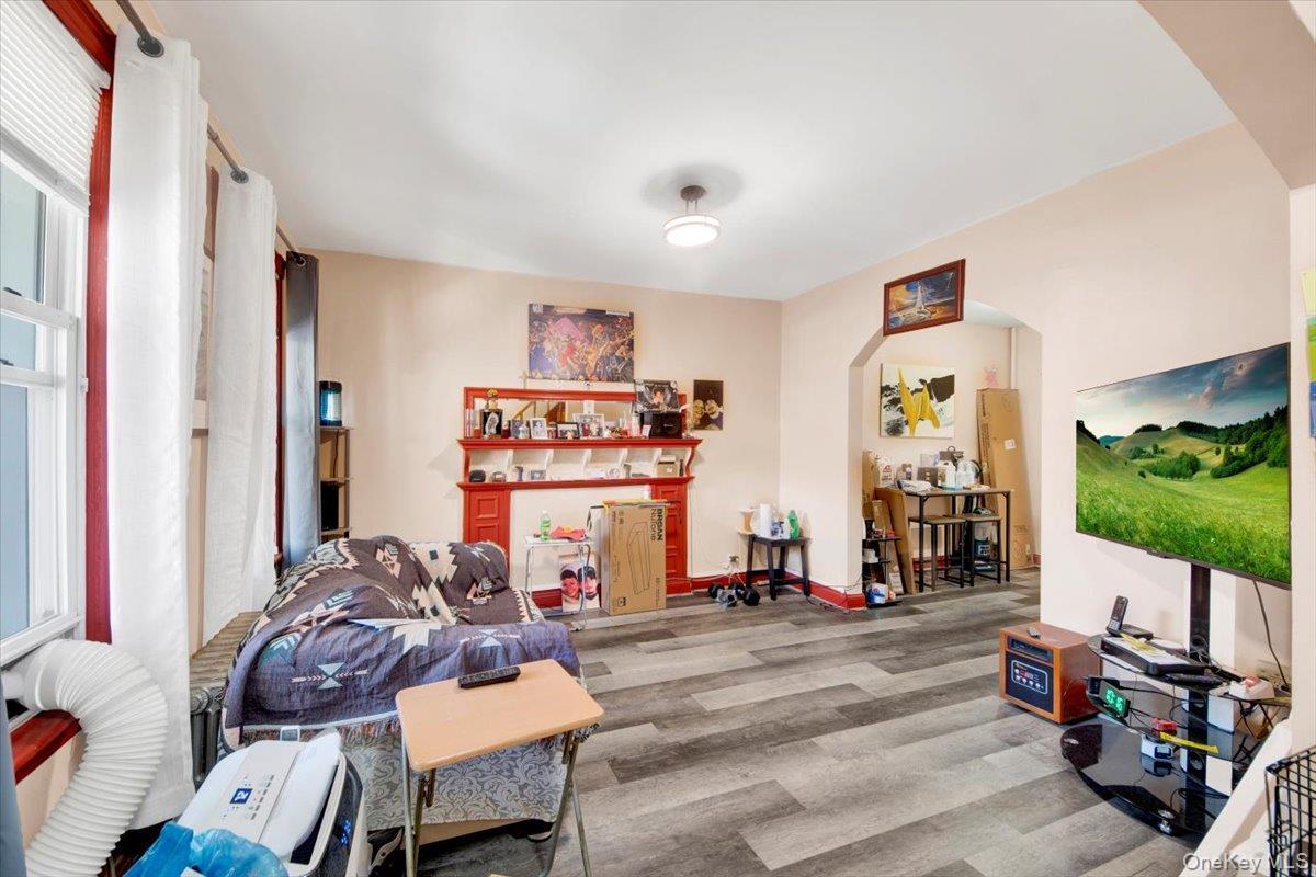 Single Family 230th  Bronx, NY 10466, MLS-902856-2