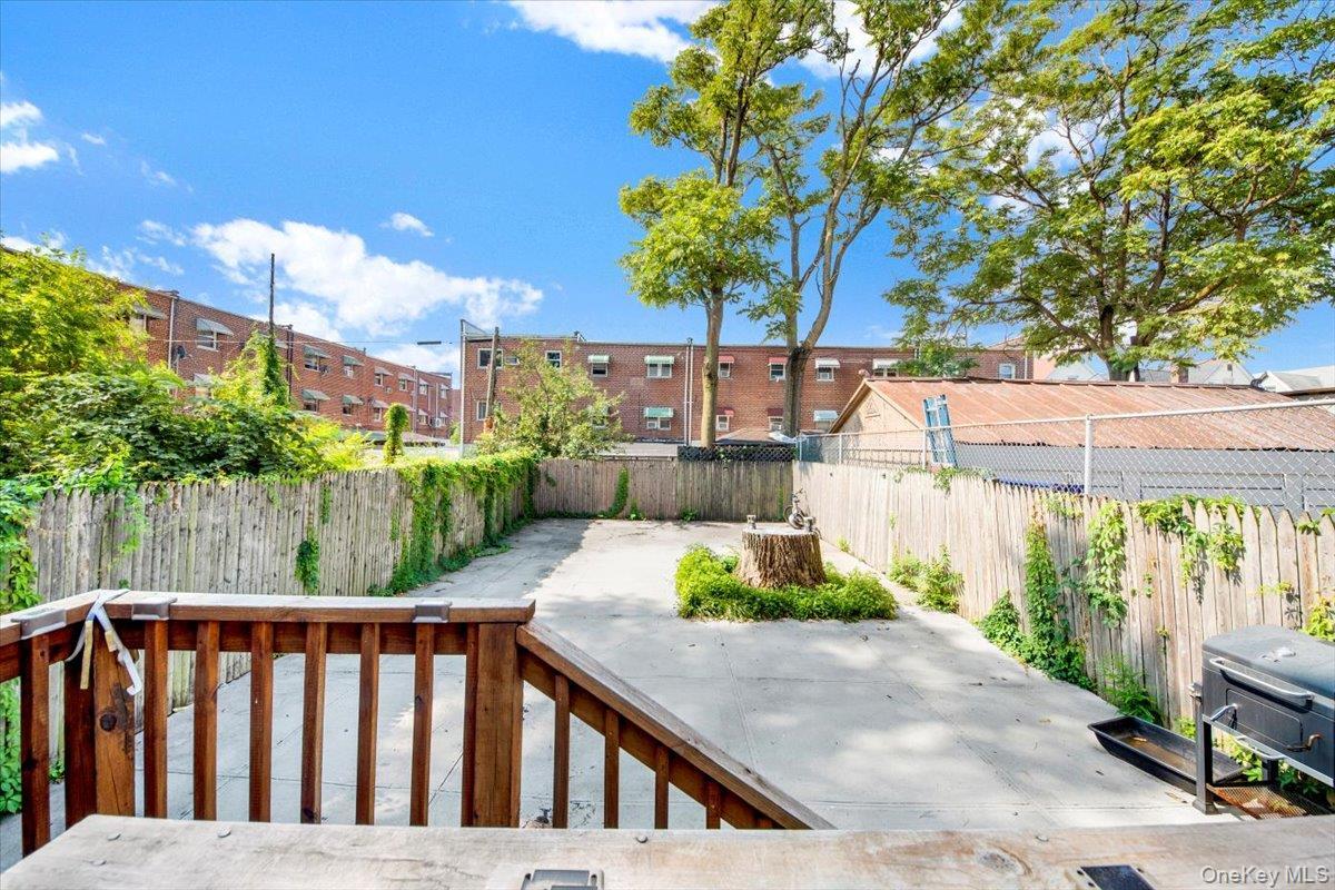 Single Family 230th  Bronx, NY 10466, MLS-902856-20