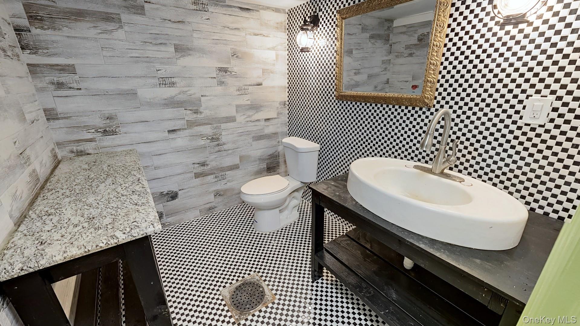 Single Family Irving Brooklyn, NY 11237, MLS-902922-18