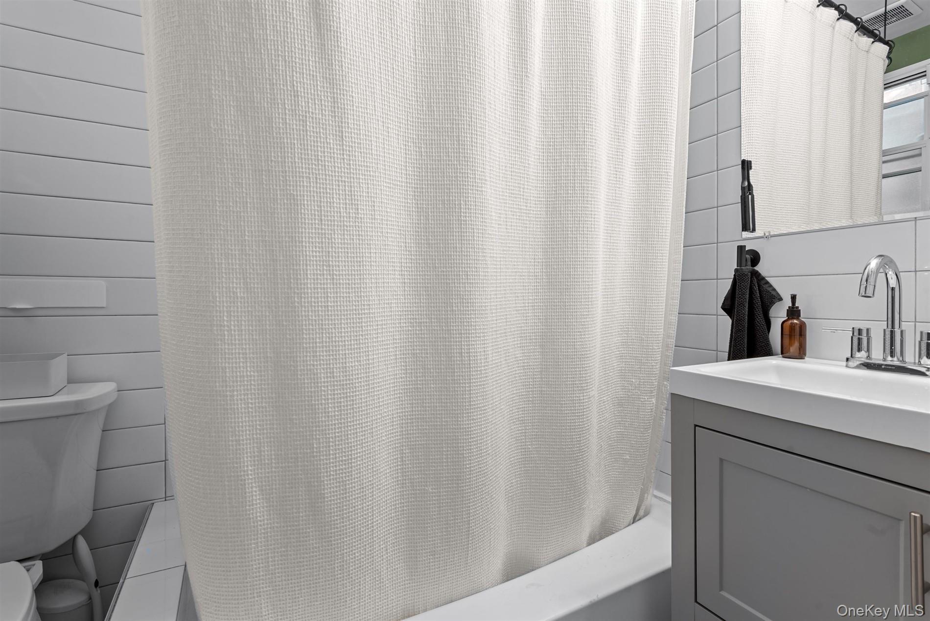 Single Family Linden  Queens, NY 11385, MLS-902923-19