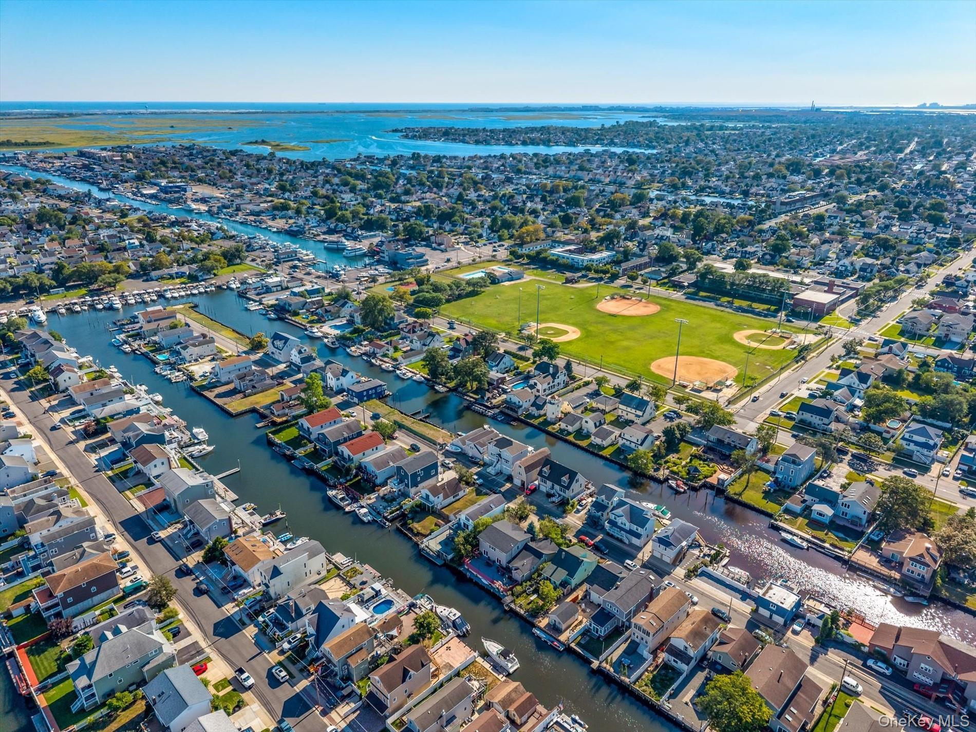 Single Family Sportsmans  Nassau County, NY 11520, MLS-902941-34