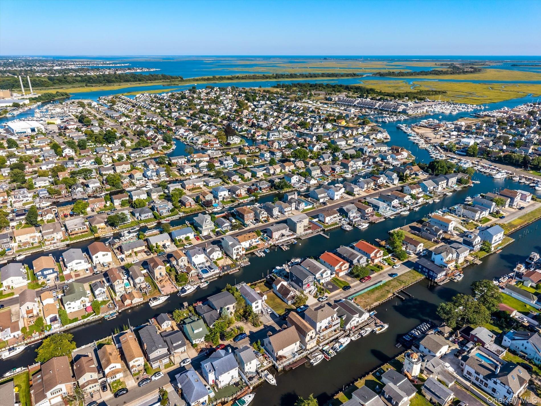 Single Family Sportsmans  Nassau County, NY 11520, MLS-902941-35