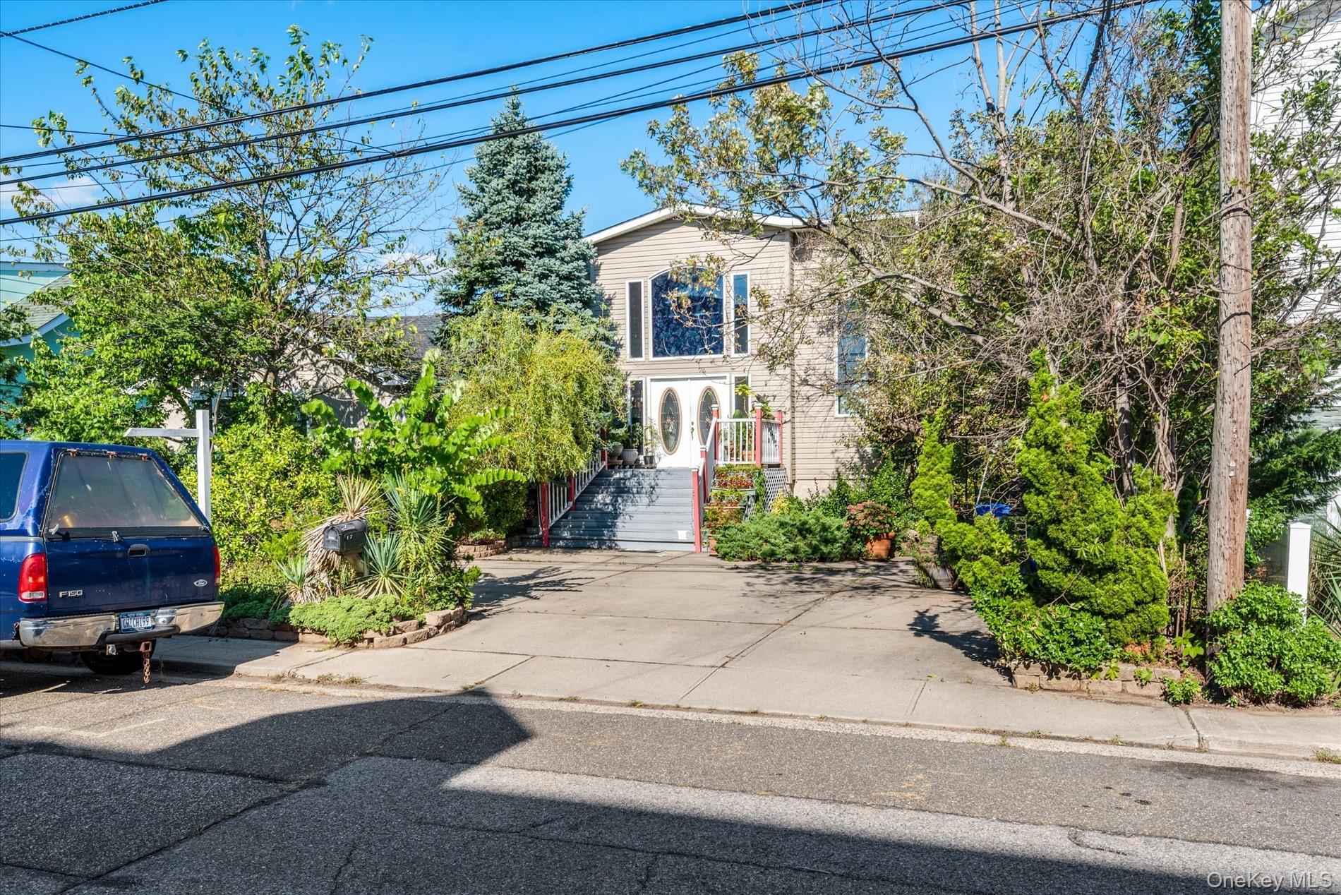 Single Family Sportsmans  Nassau County, NY 11520, MLS-902941-37