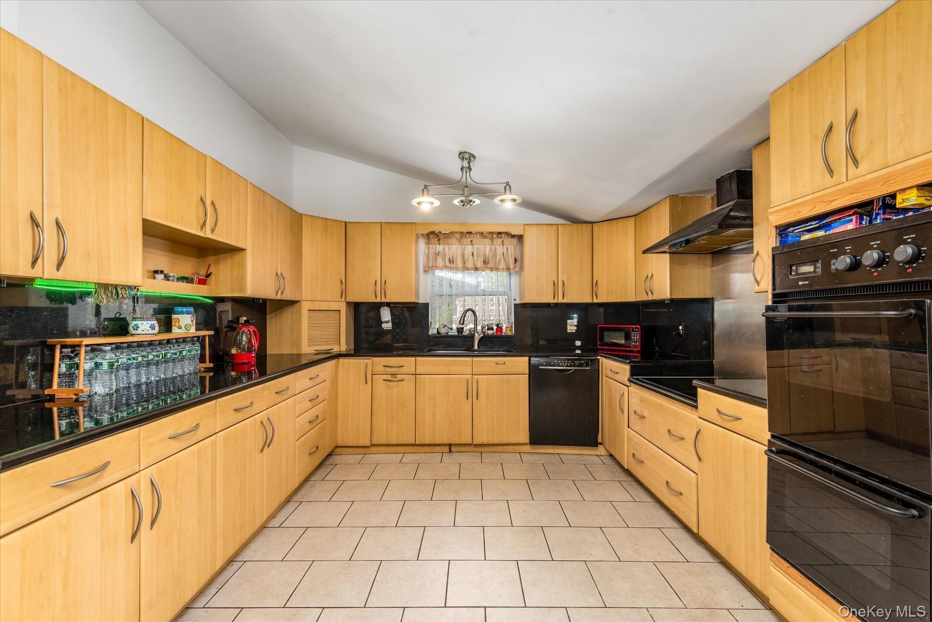 Single Family Sportsmans  Nassau County, NY 11520, MLS-902941-7