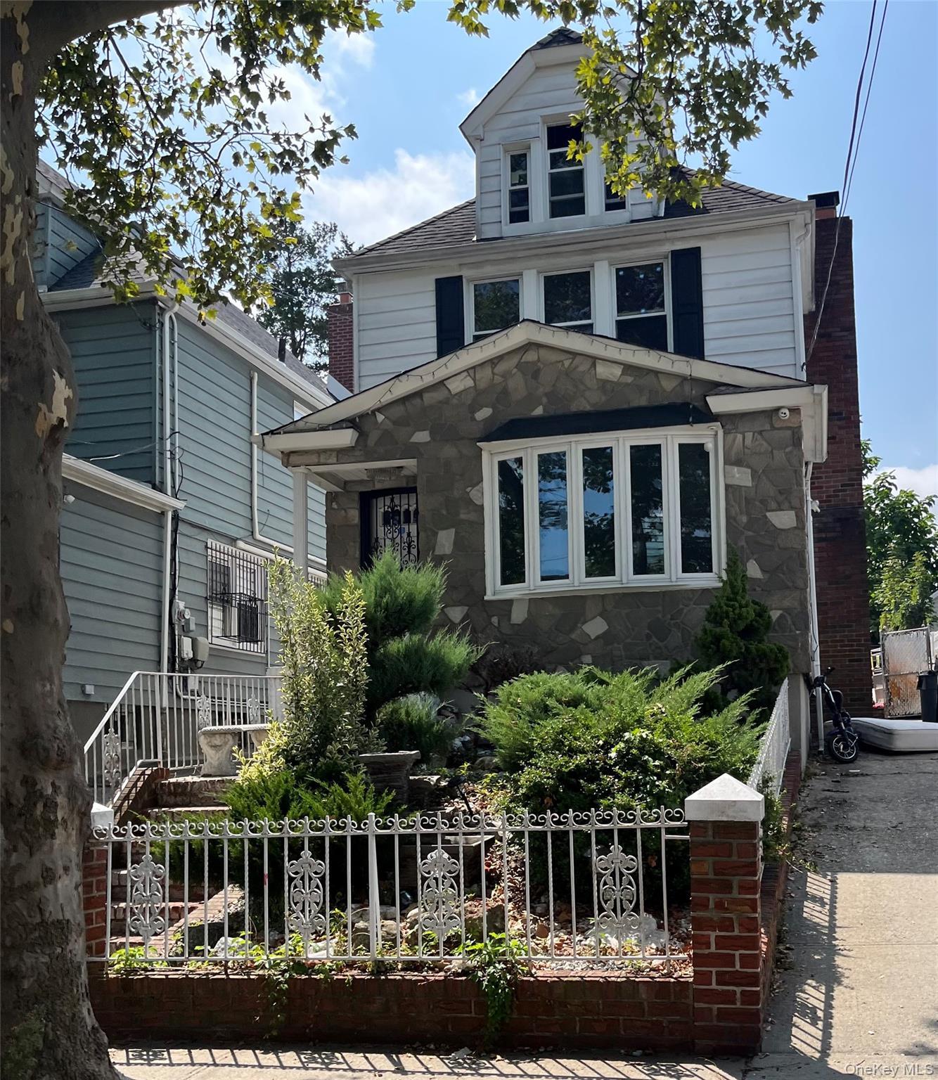 Single Family 53rd  Queens, NY 11378, MLS-902943-2