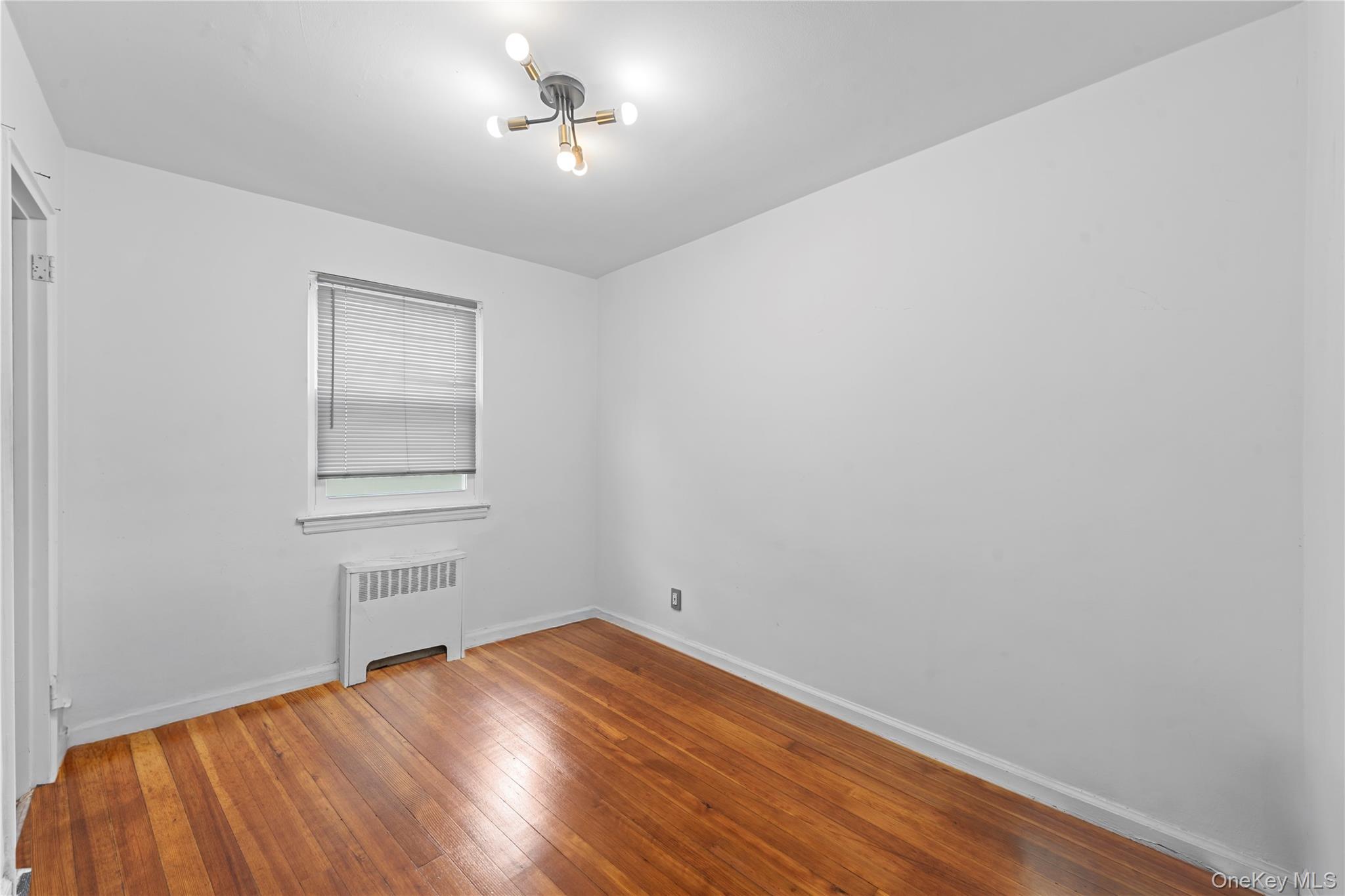 Single Family Adee  Bronx, NY 10469, MLS-902964-9