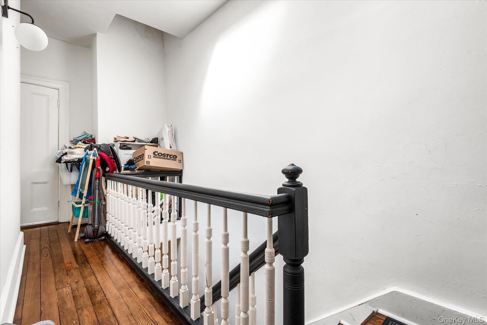 Single Family Grove Queens, NY 11385, MLS-902965-12