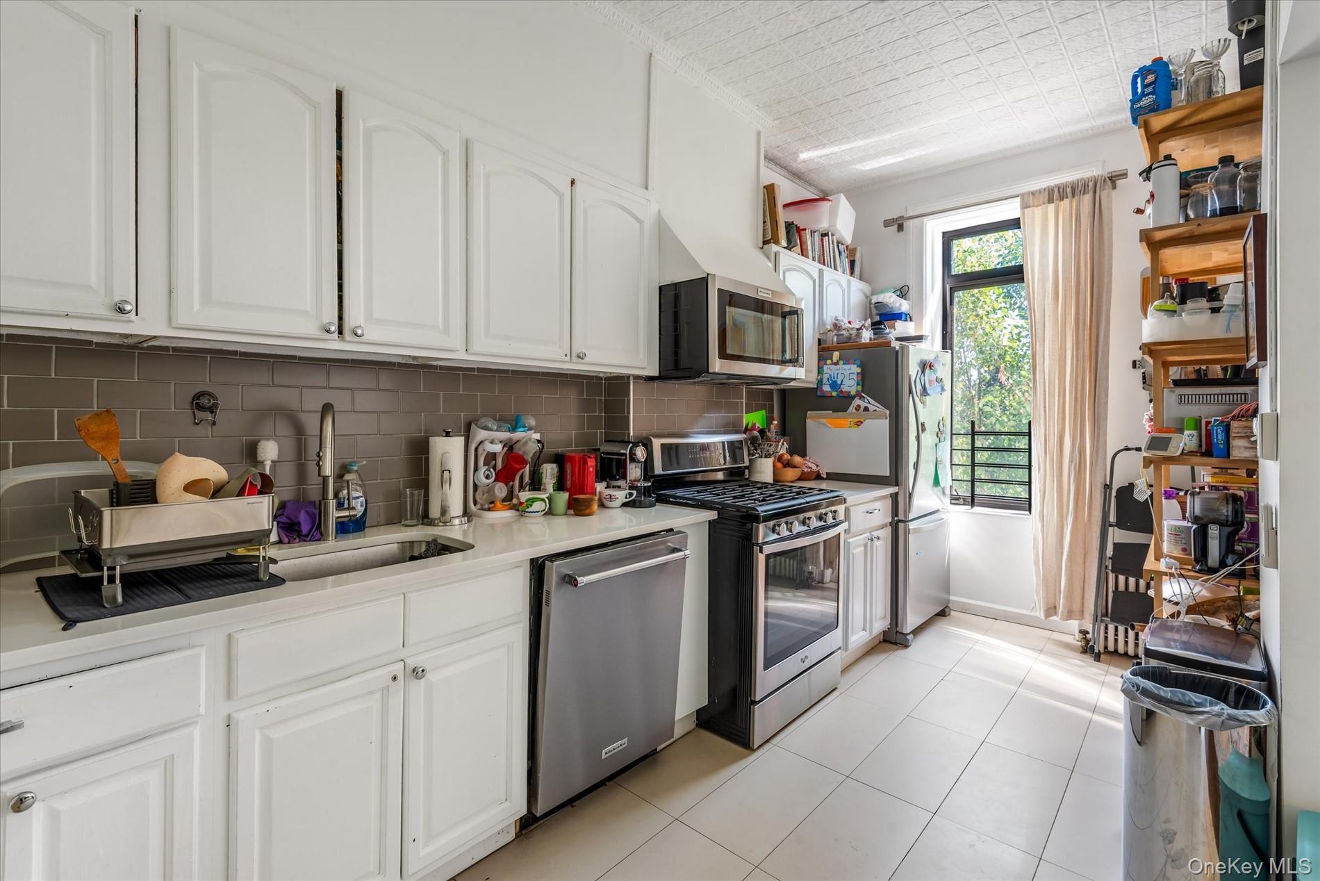 Single Family Grove Queens, NY 11385, MLS-902965-14