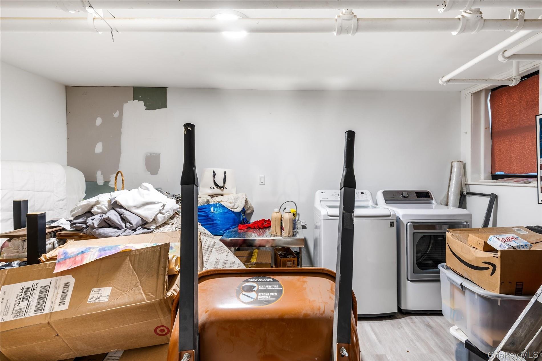 Single Family Grove Queens, NY 11385, MLS-902965-20