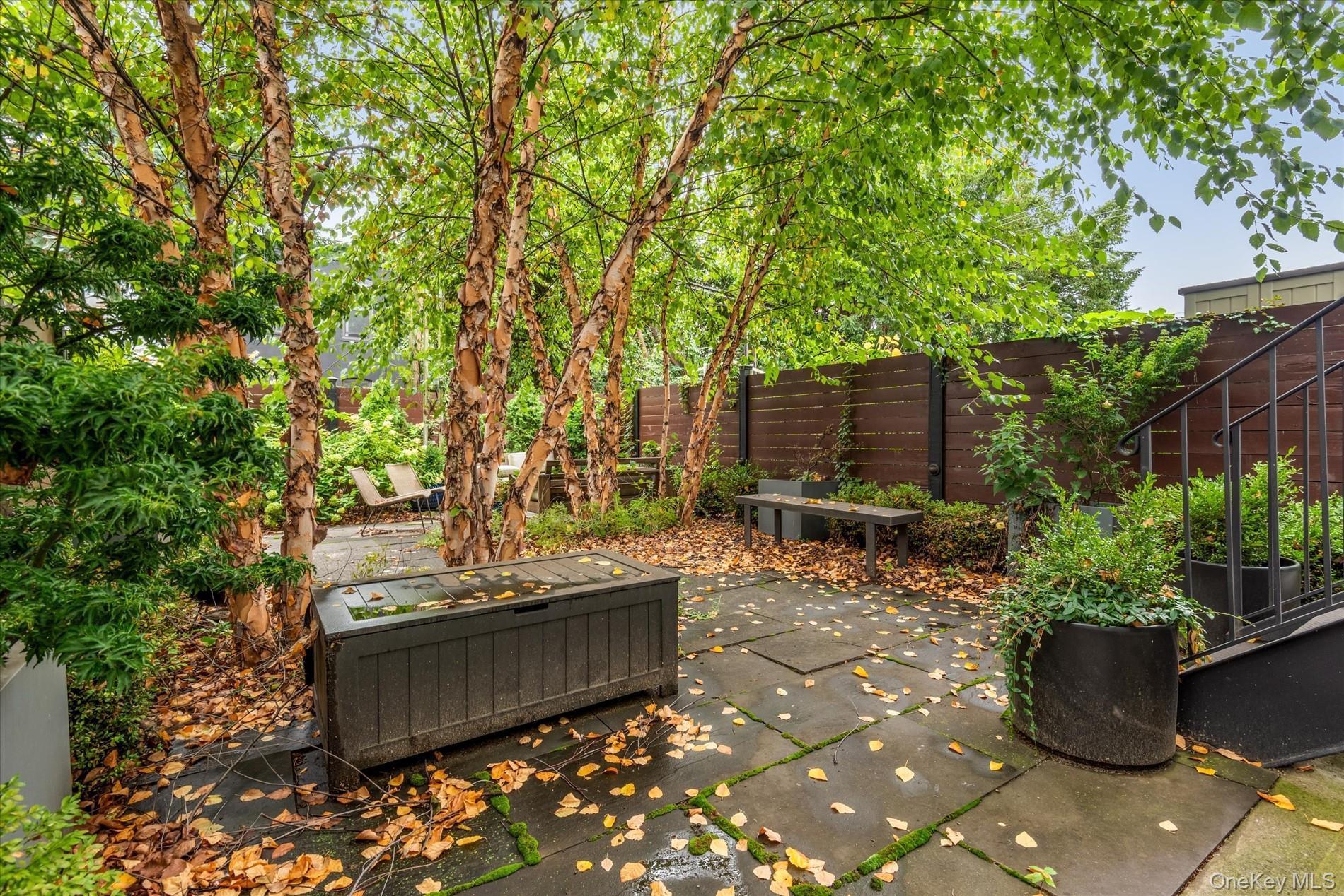 Single Family Grove Queens, NY 11385, MLS-902965-22